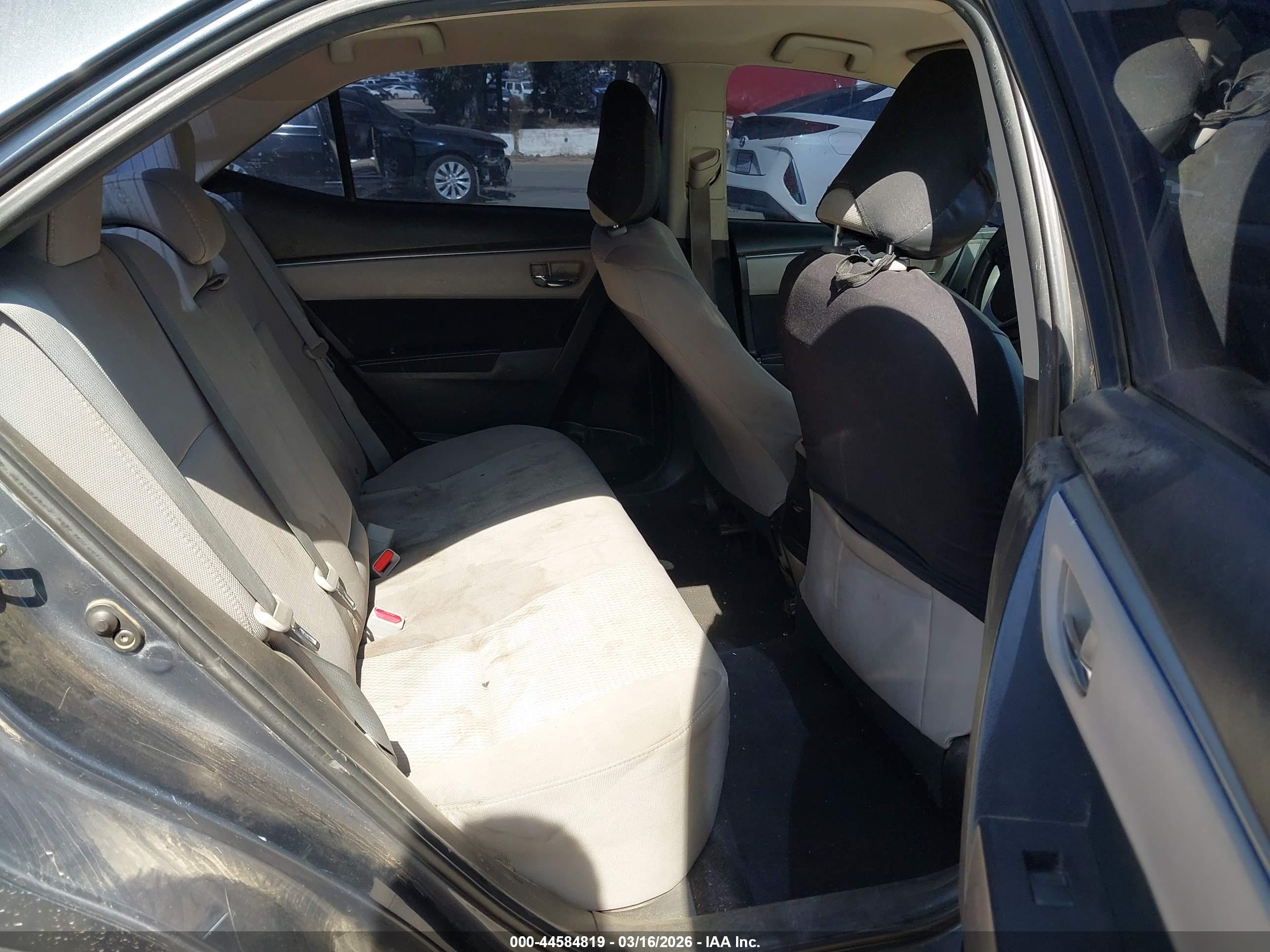 TOYOTA COROLLA image 8
