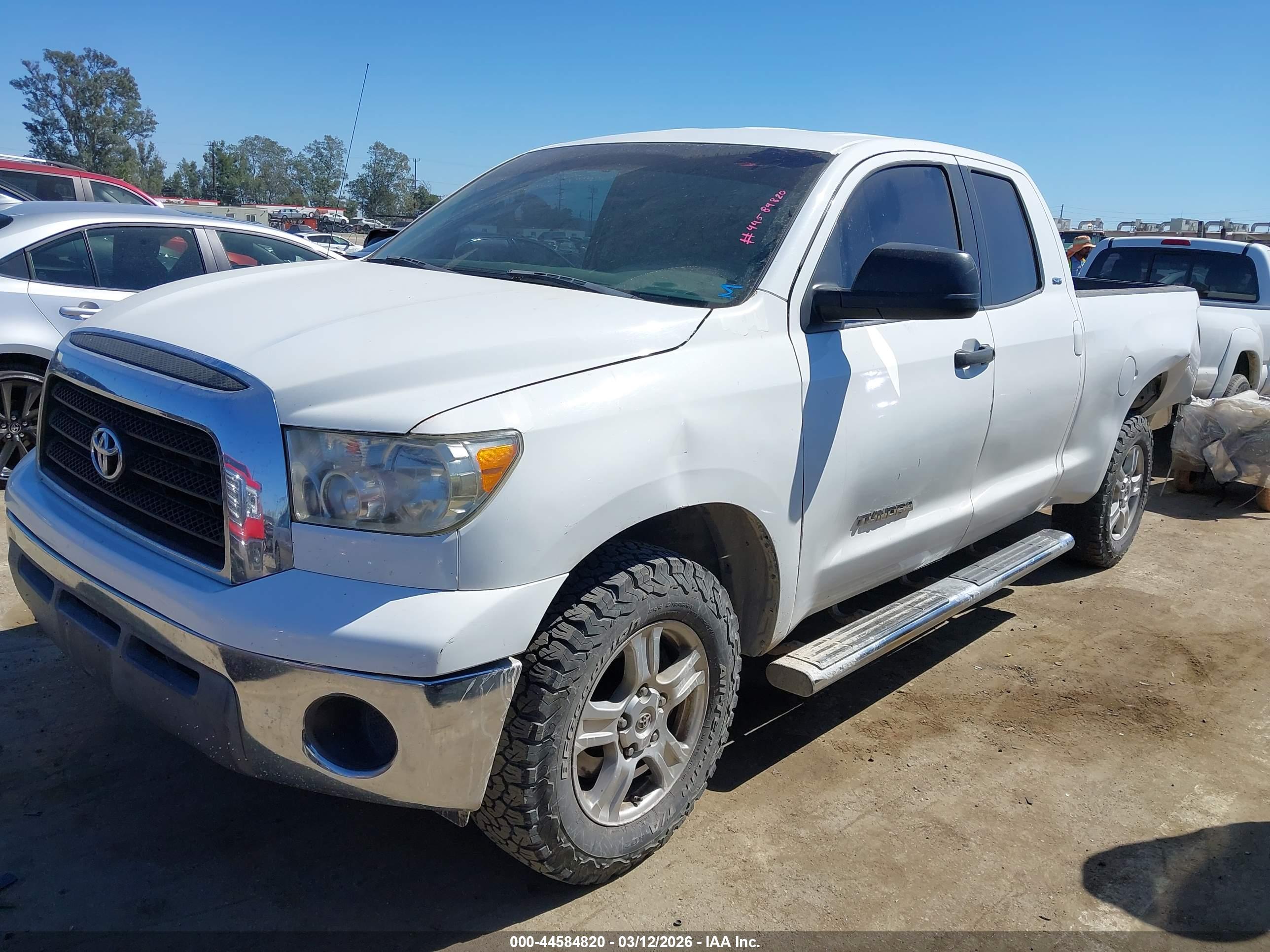 TOYOTA TUNDRA image 2