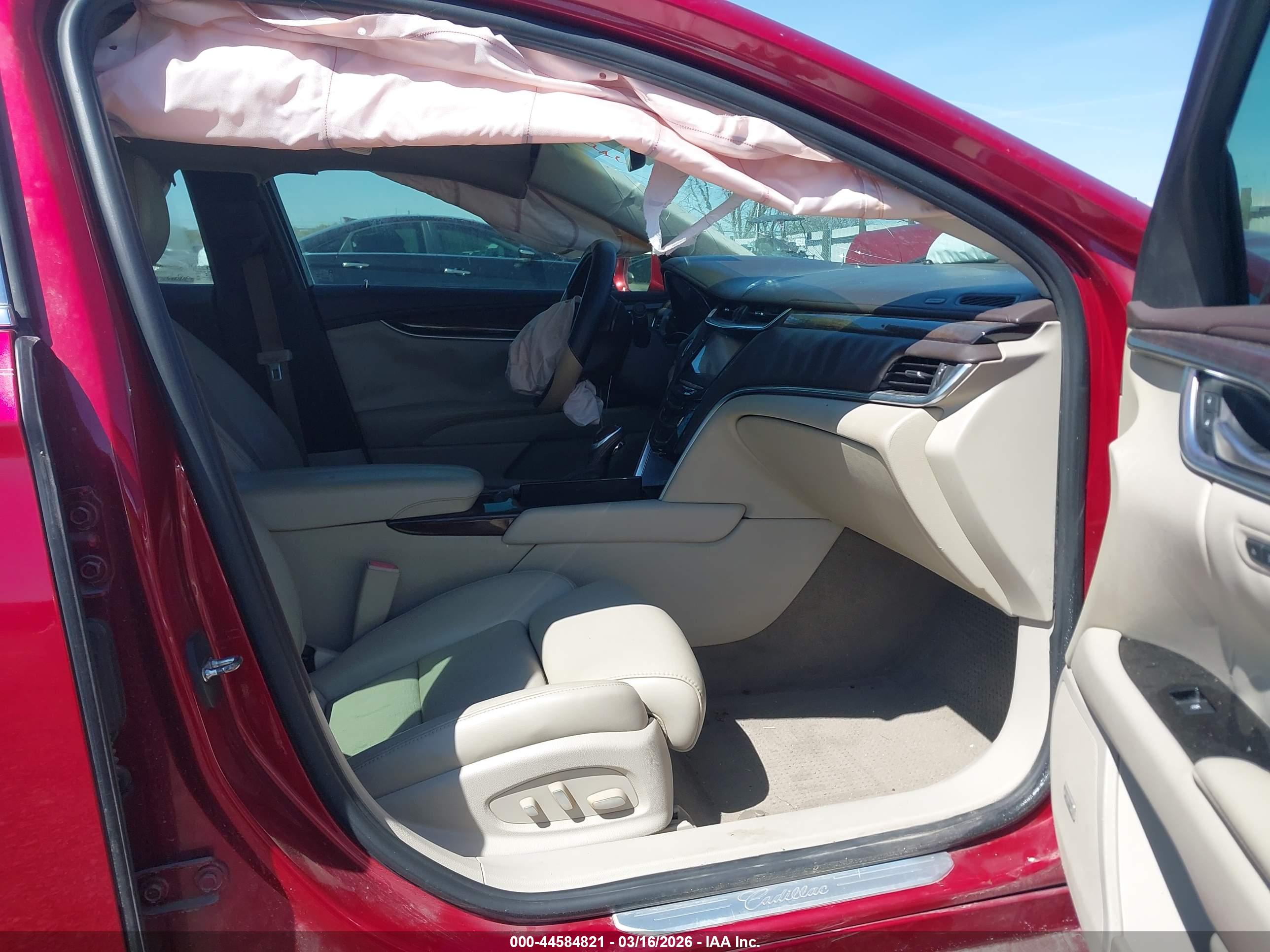 CADILLAC XTS image 5
