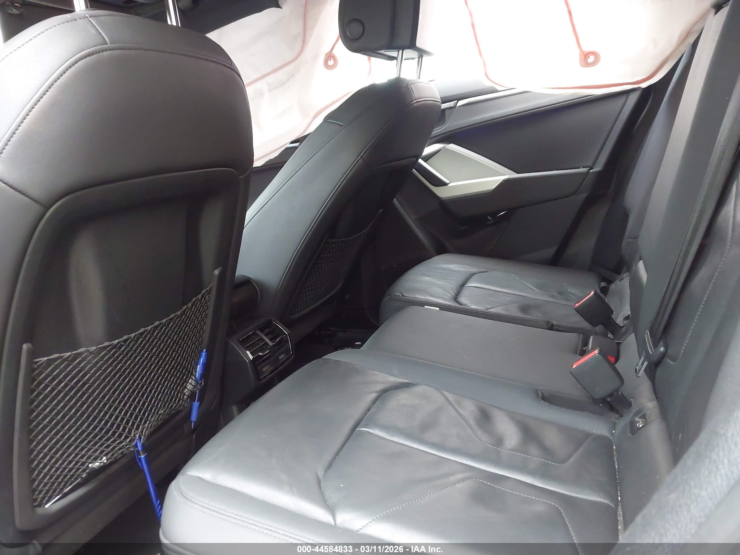 AUDI Q3 image 8