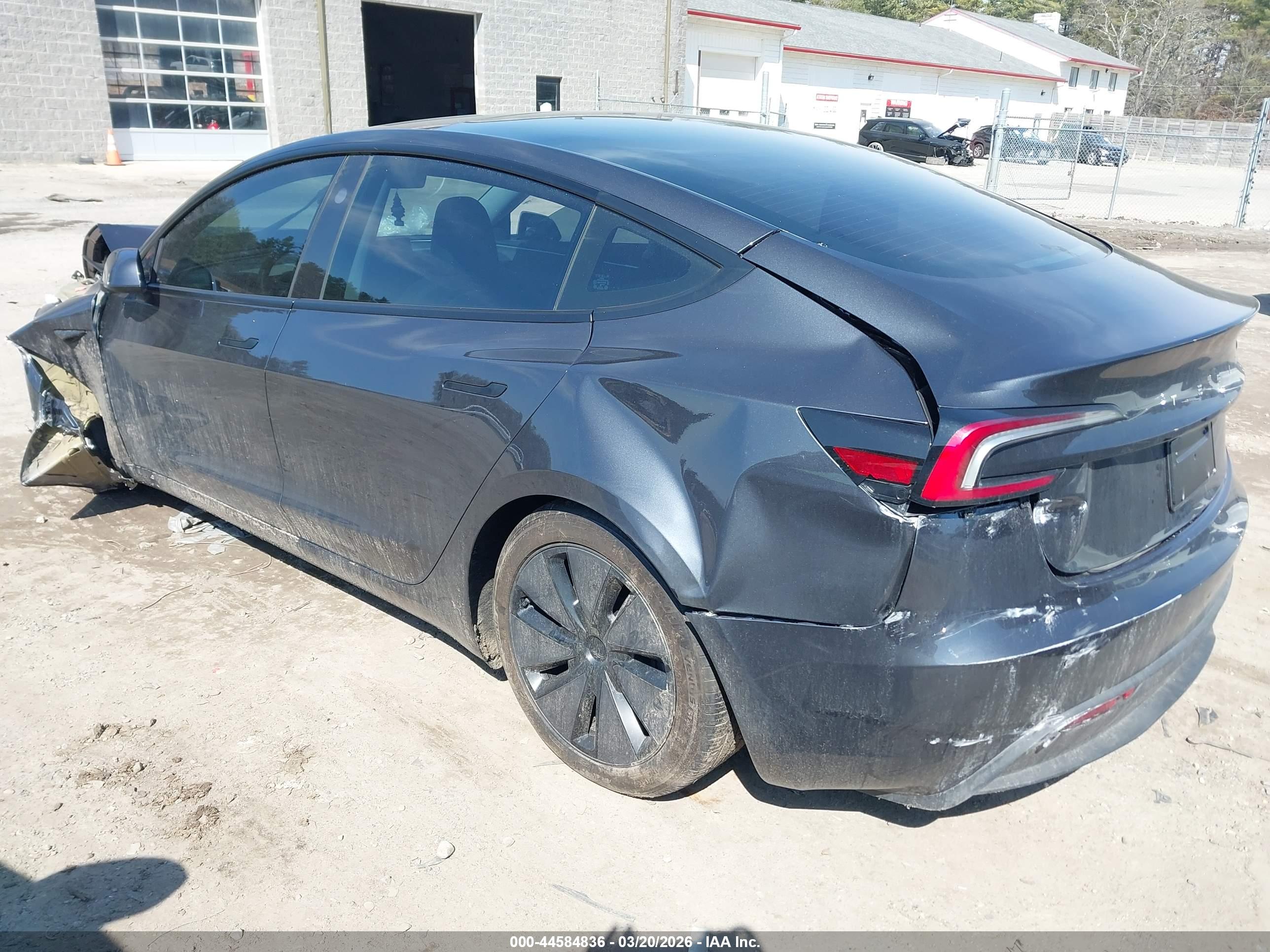 TESLA MODEL image 3