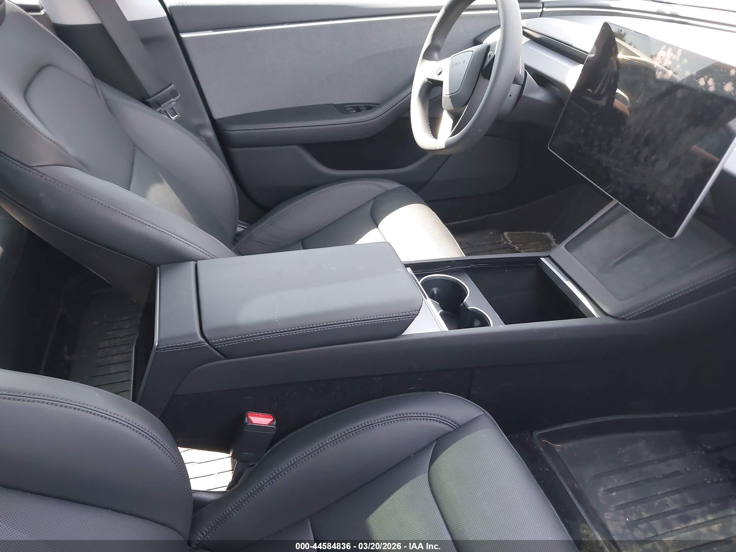 TESLA MODEL image 5