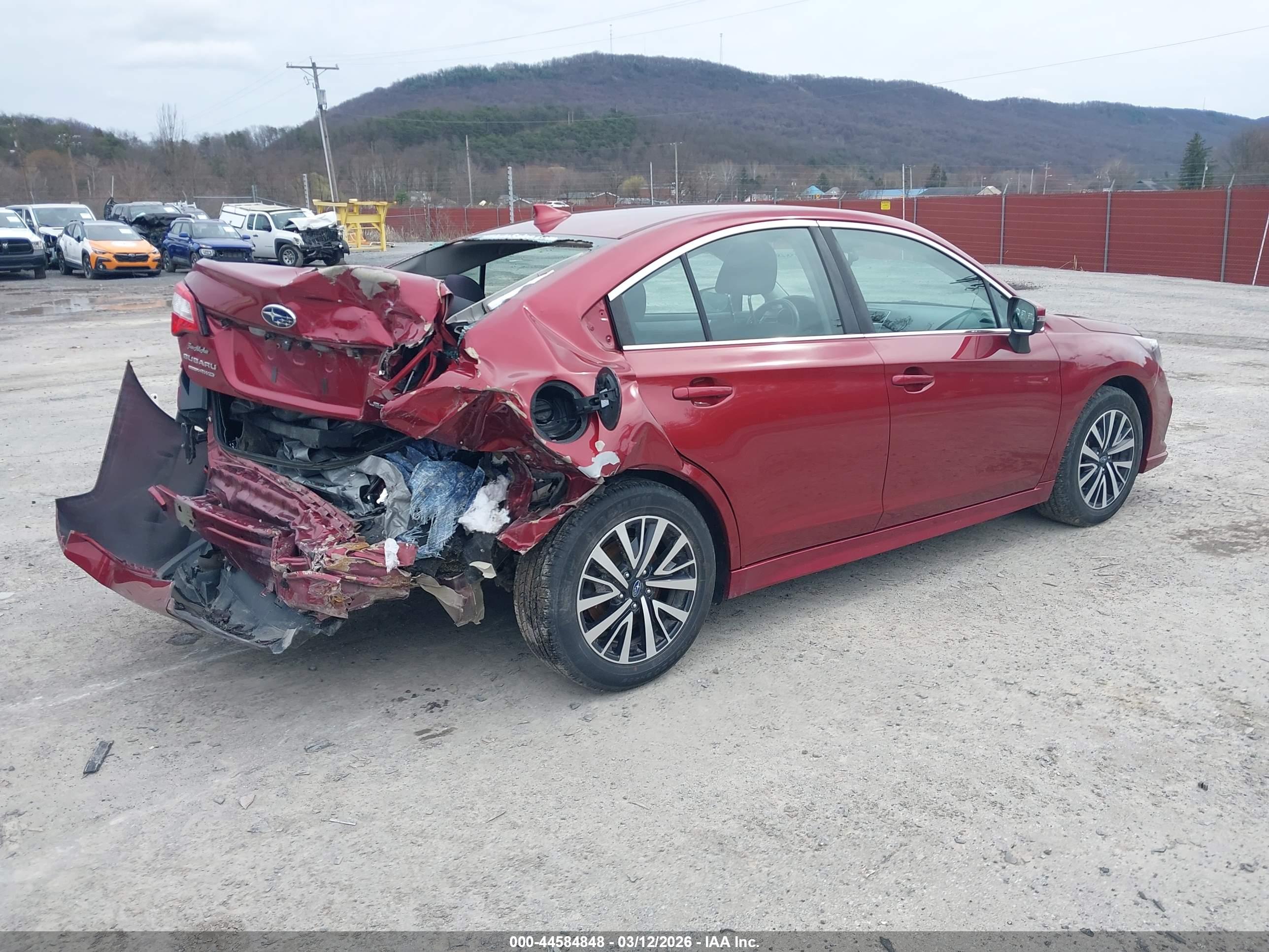 SUBARU LEGACY image 4