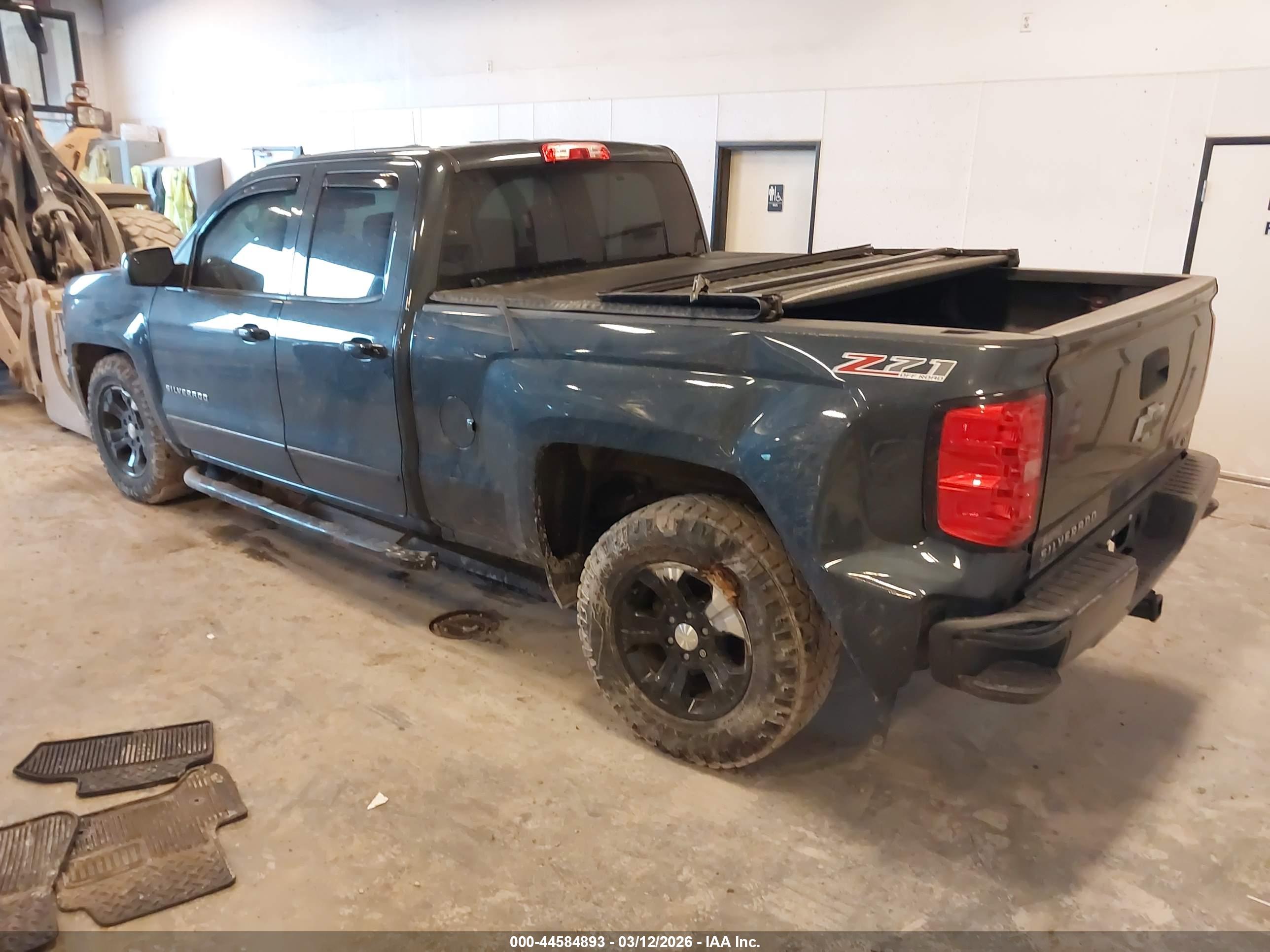 CHEVROLET SILVERADO image 3