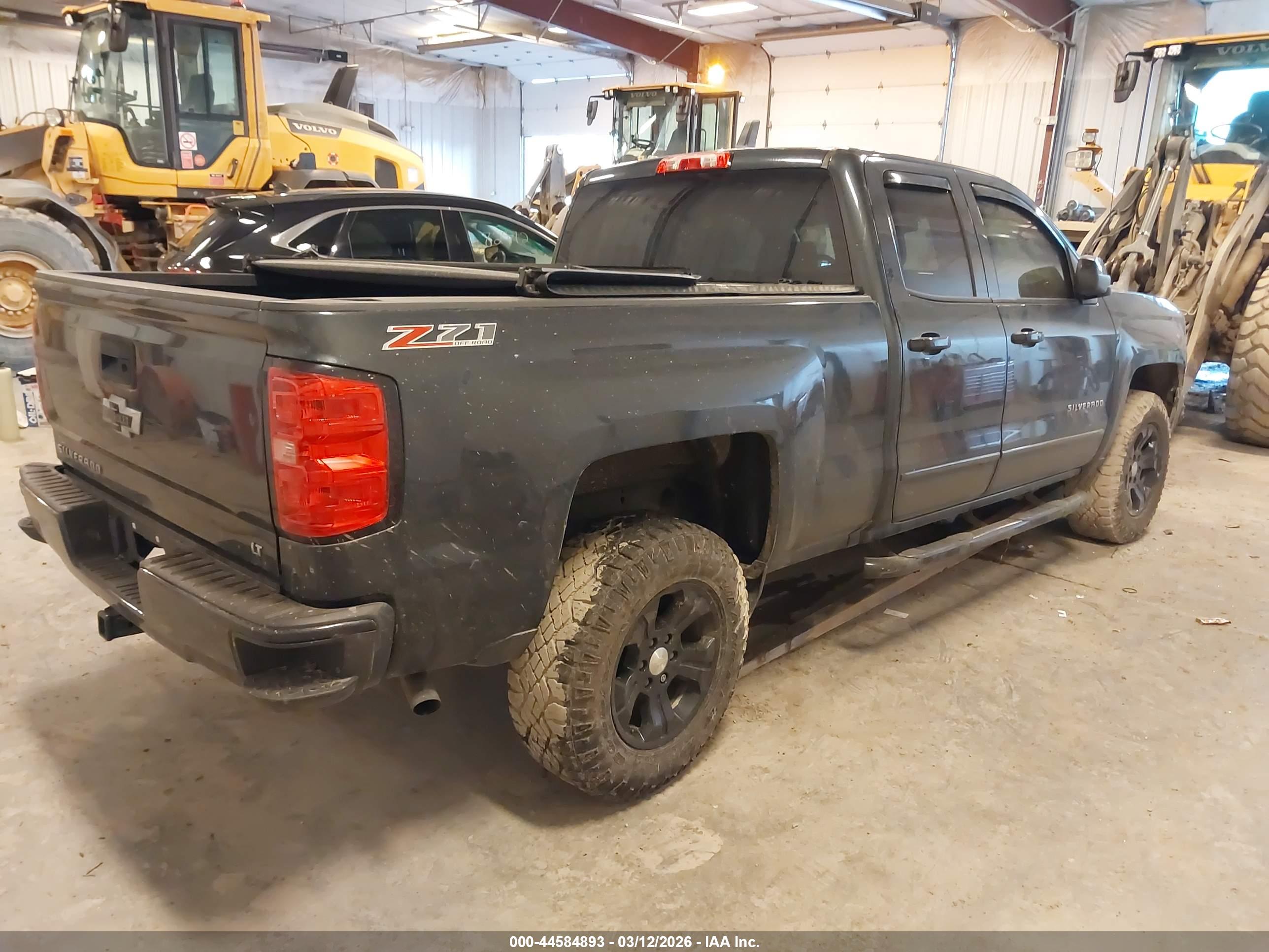 CHEVROLET SILVERADO image 4