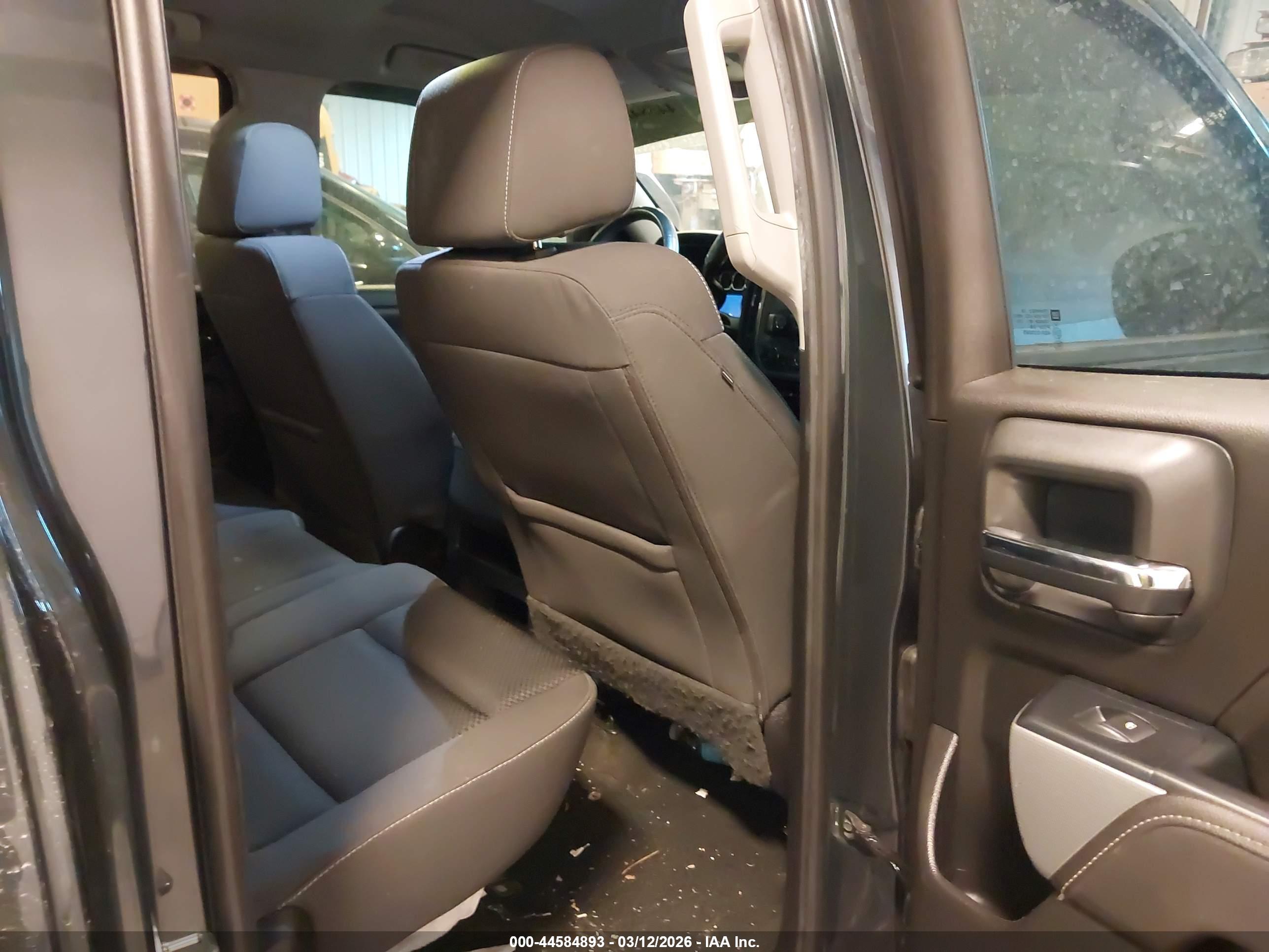 CHEVROLET SILVERADO image 8