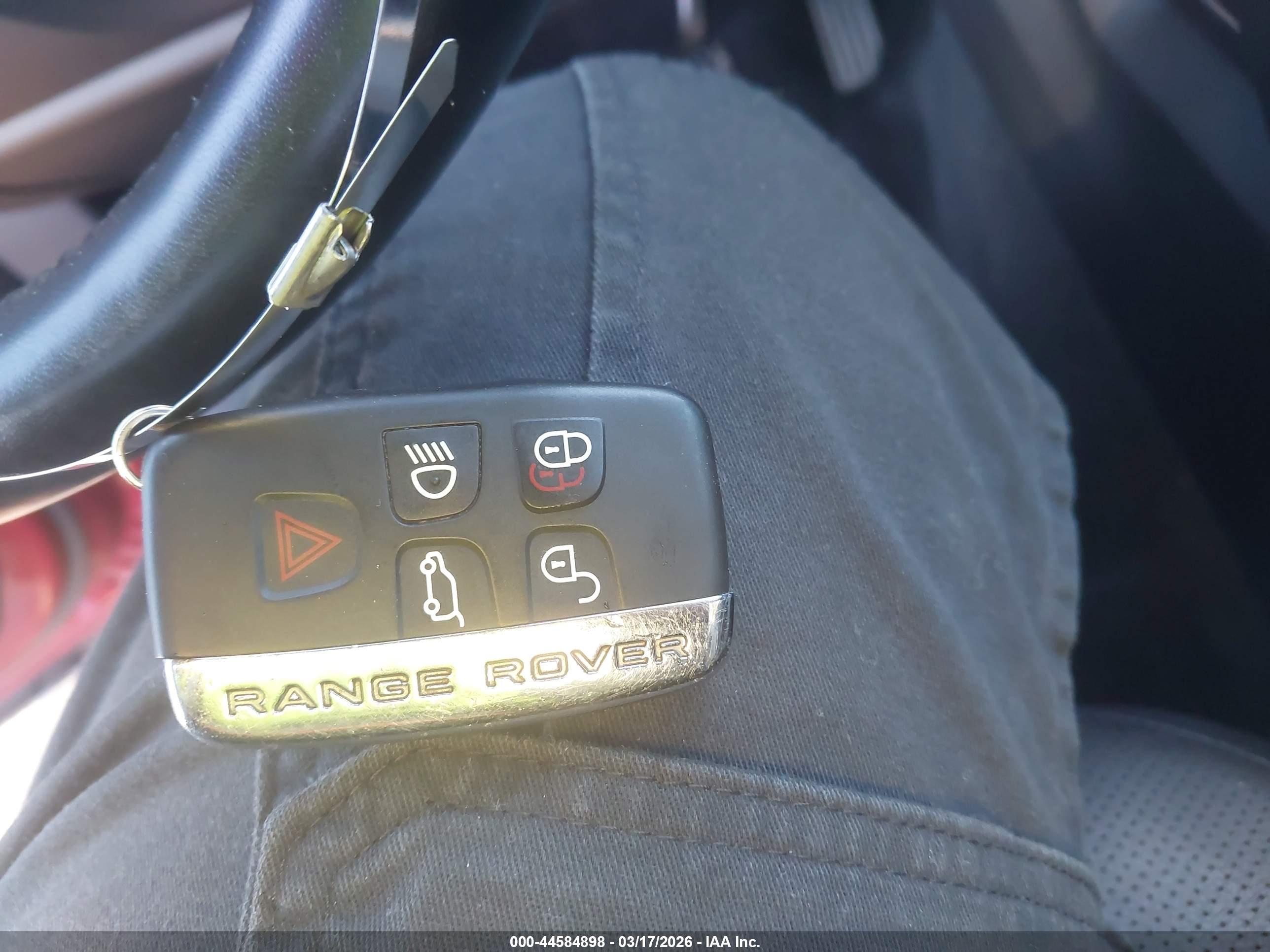 LAND ROVER image 11
