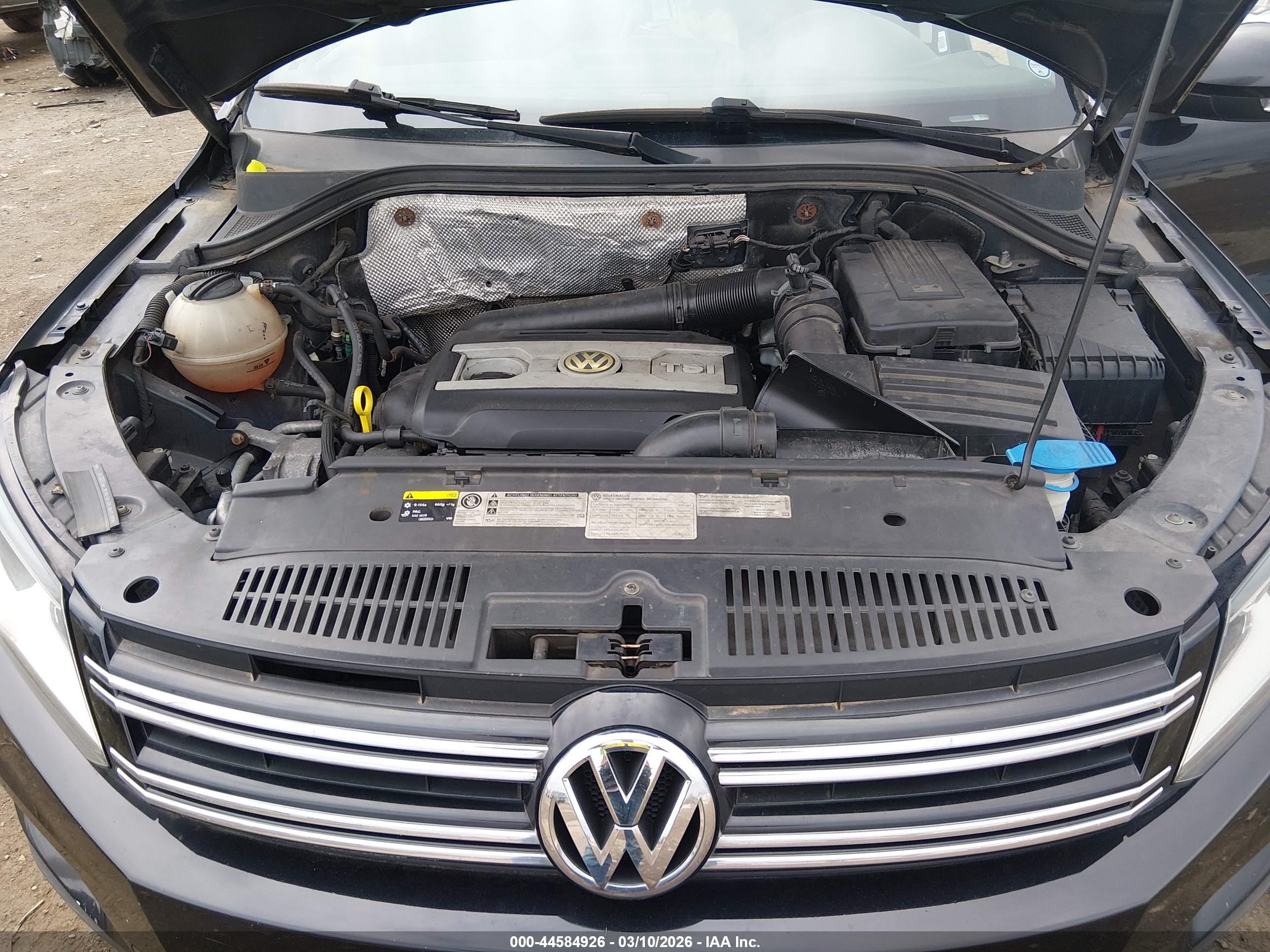 VOLKSWAGEN TIGUAN image 10