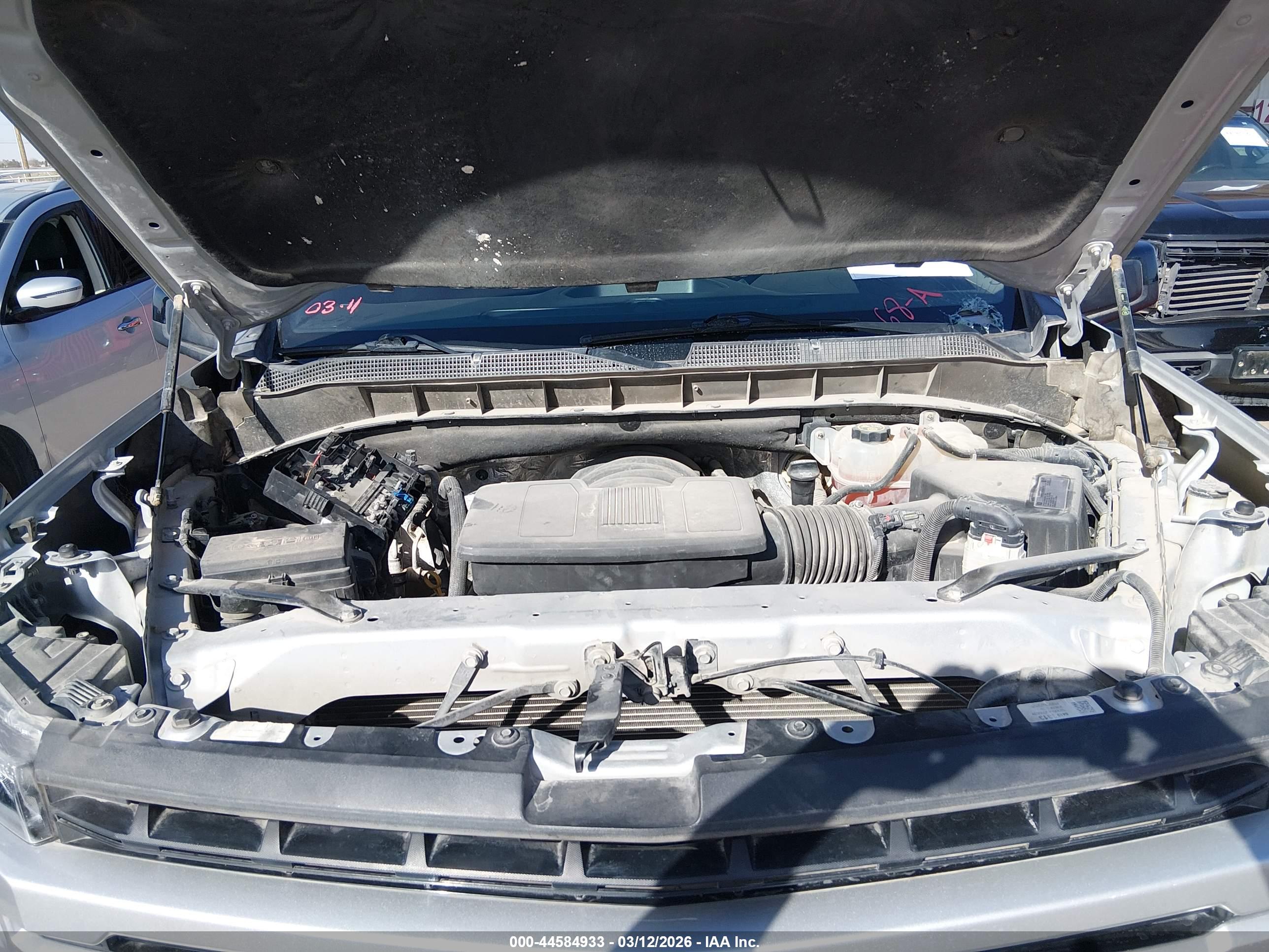 CHEVROLET SILVERADO image 10