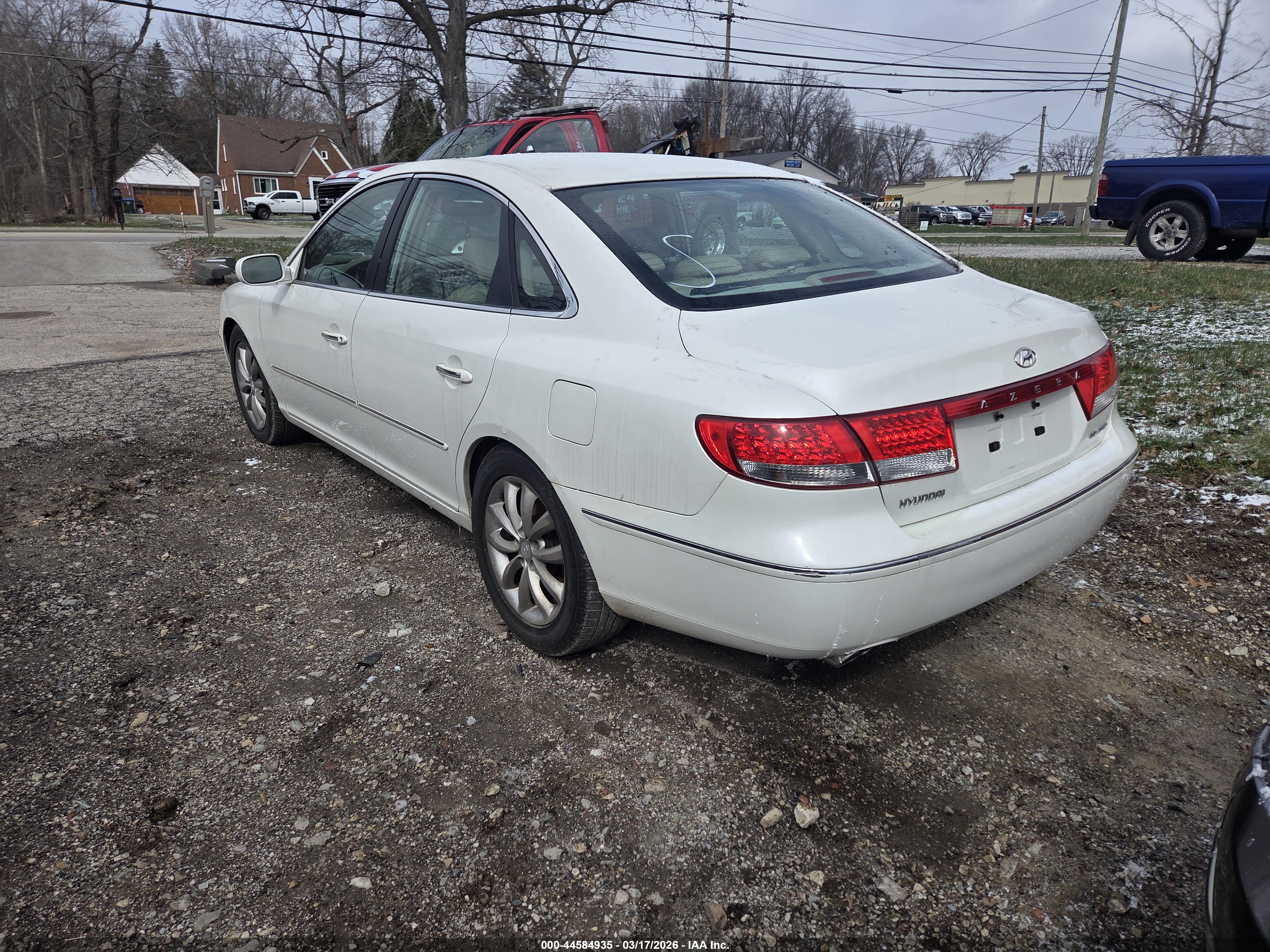 HYUNDAI AZERA image 3