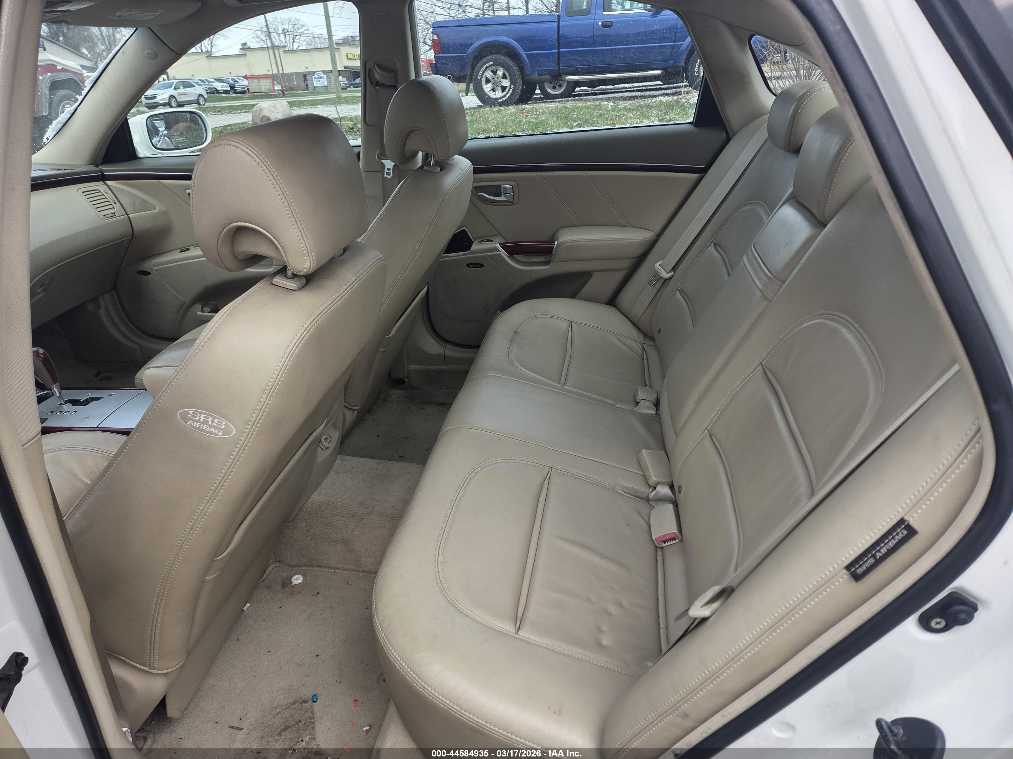 HYUNDAI AZERA image 8