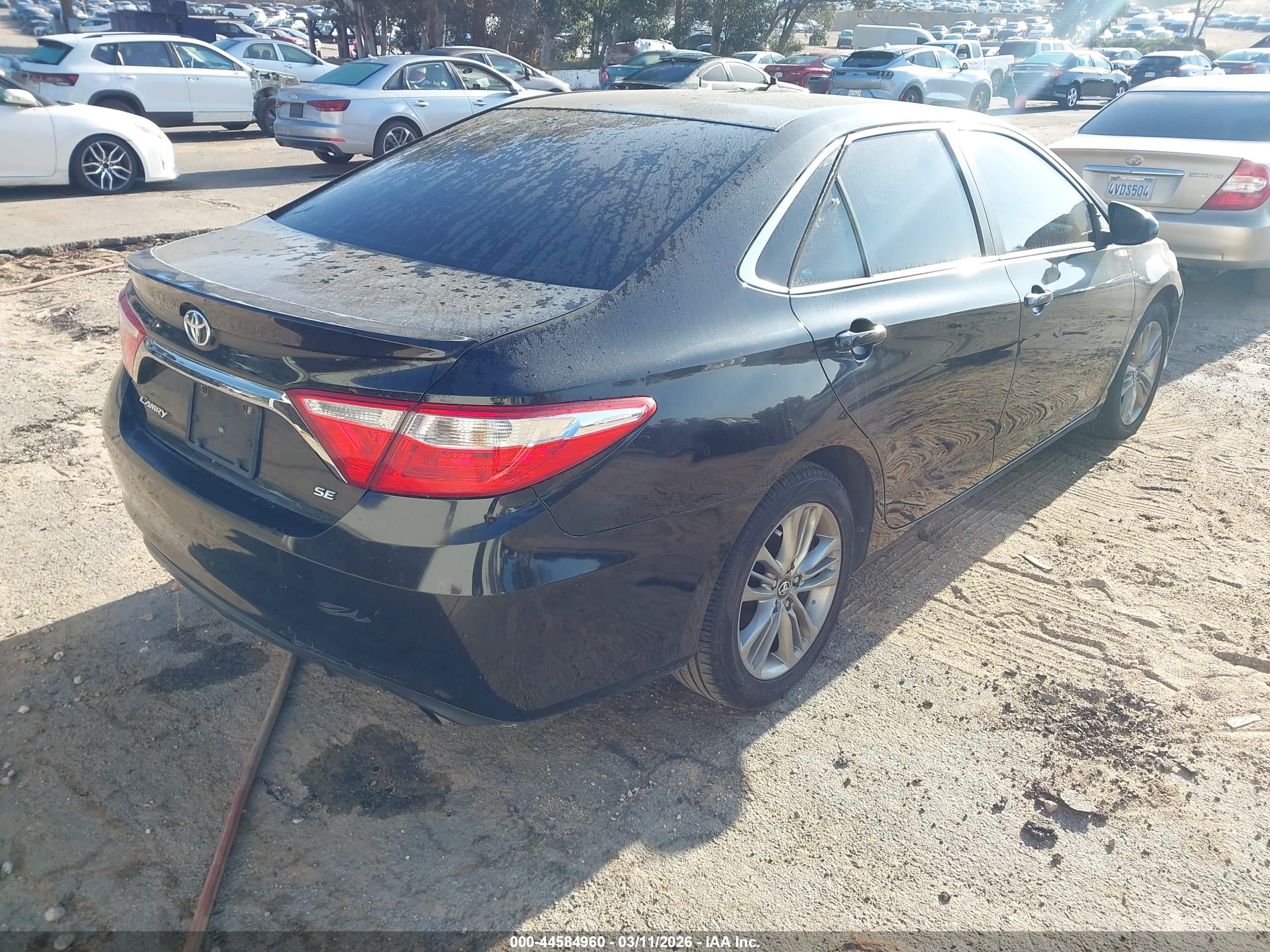 TOYOTA CAMRY image 4