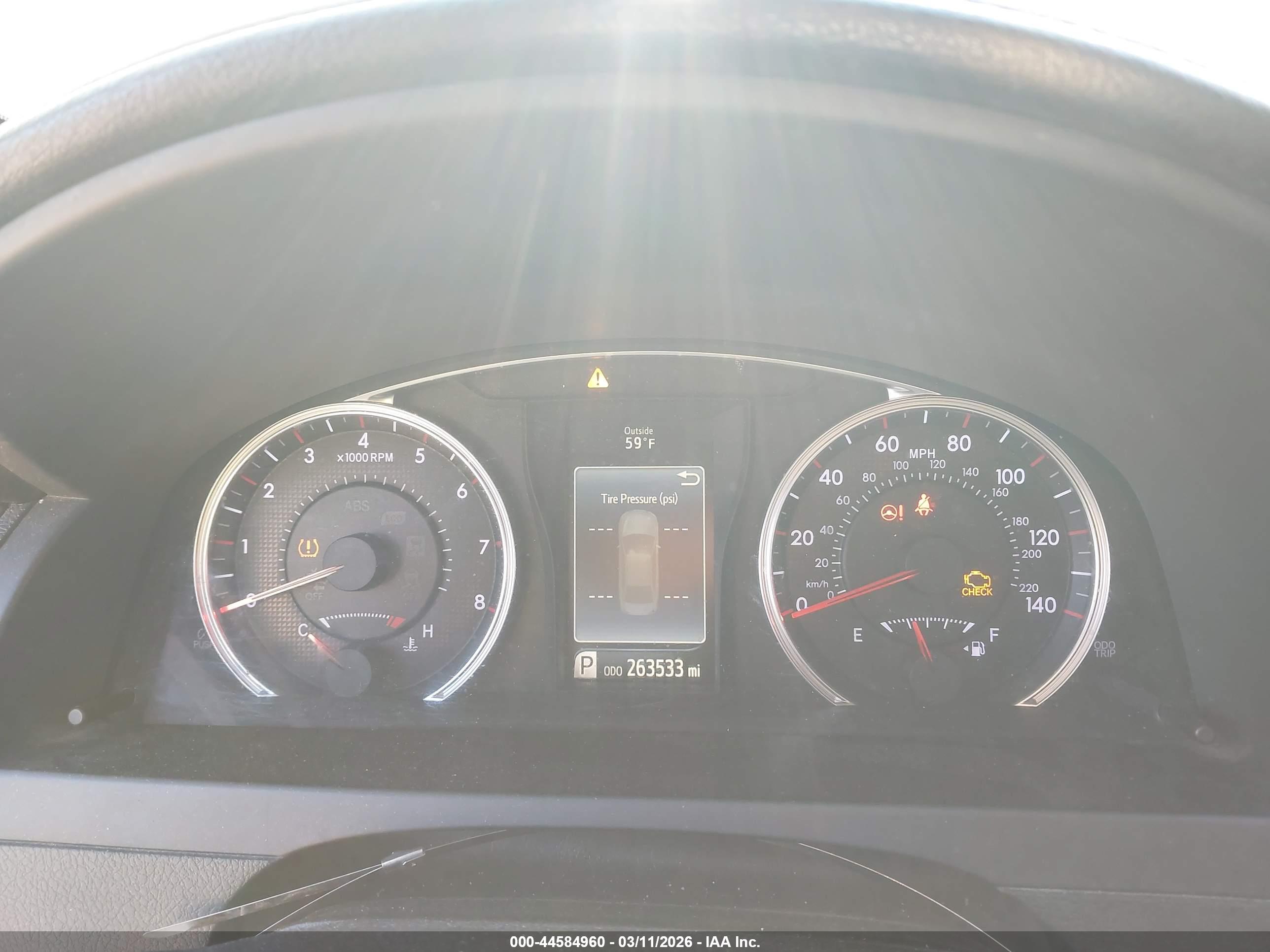 TOYOTA CAMRY image 7