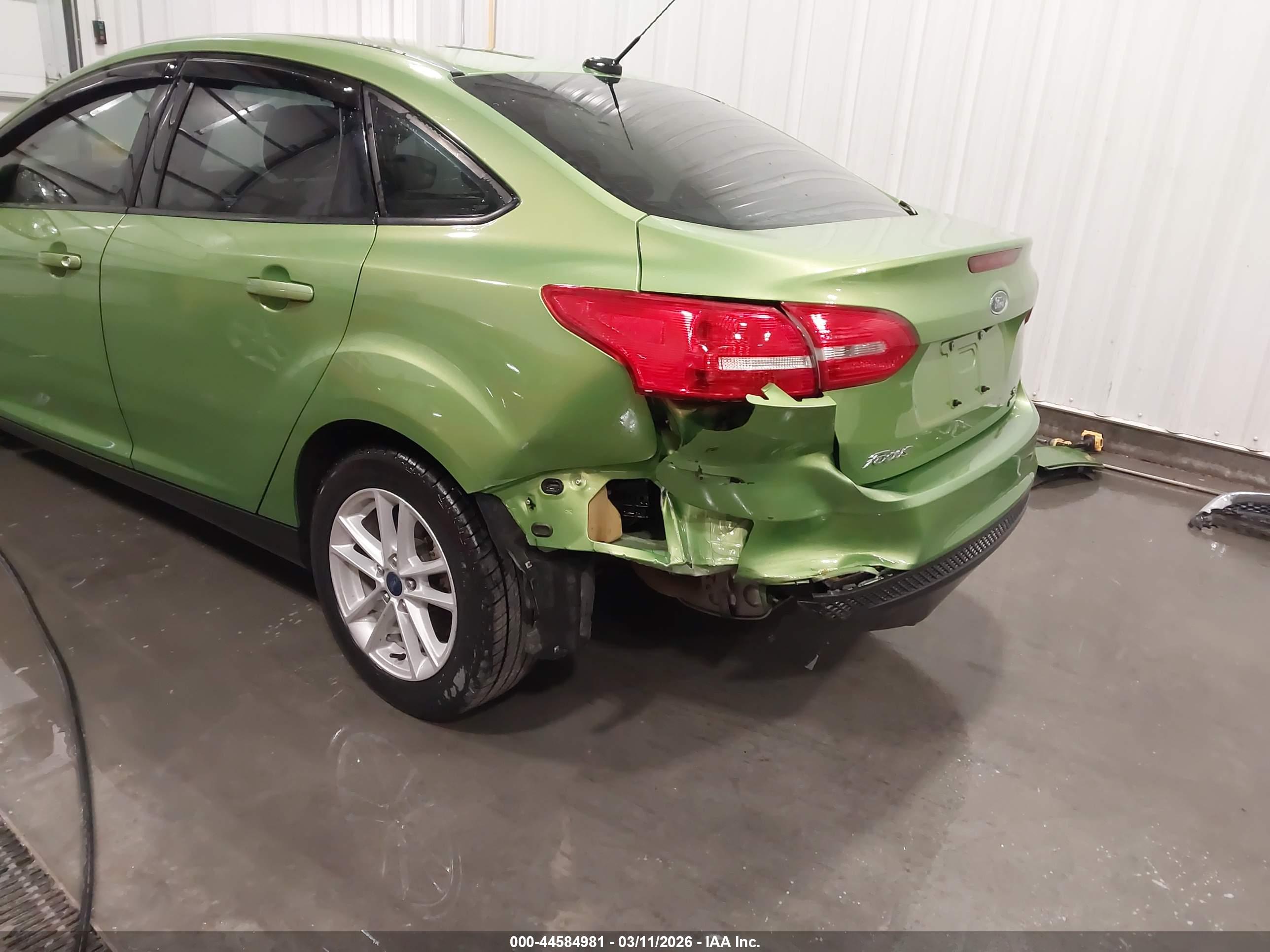 FORD FOCUS image 6