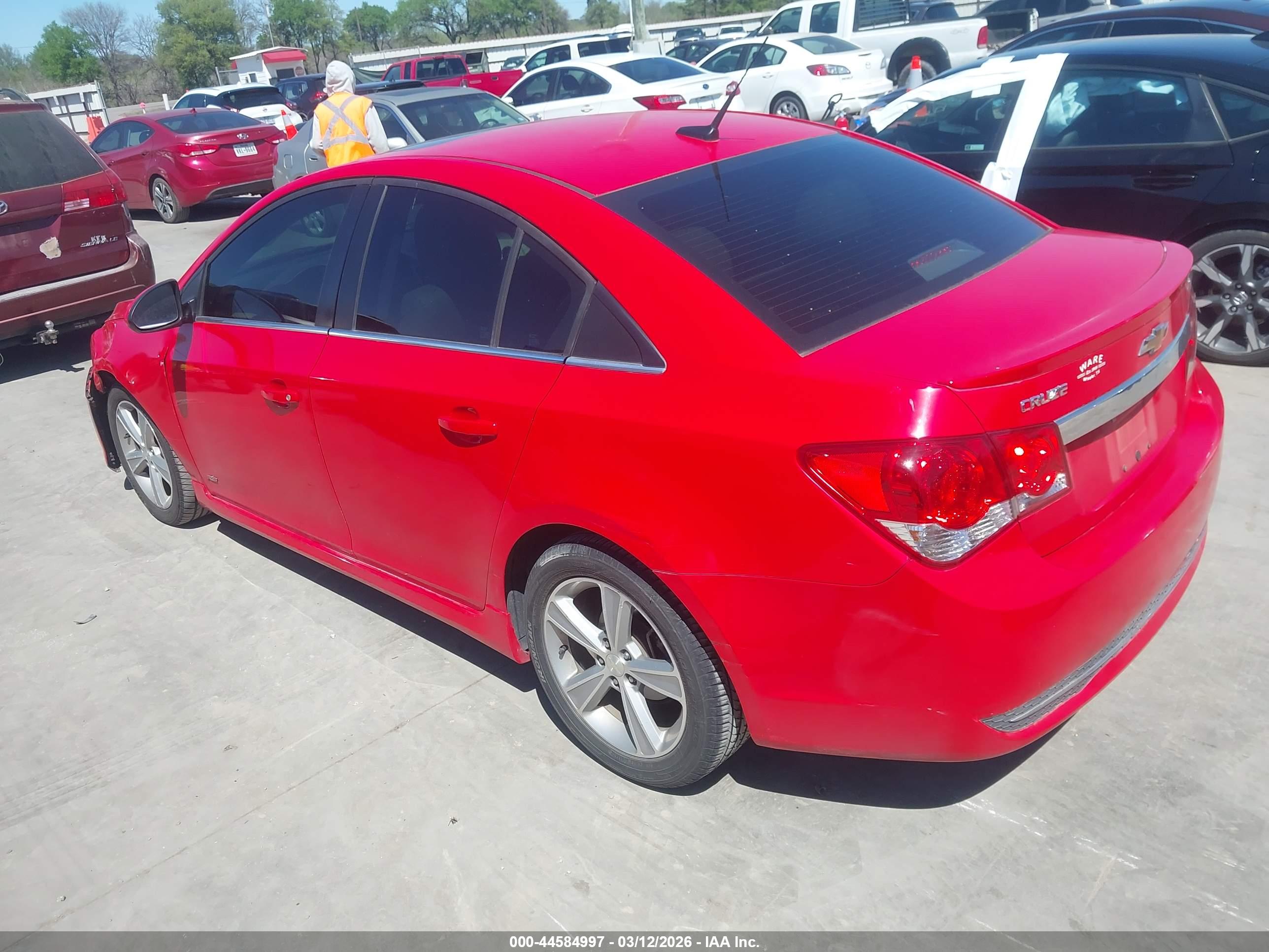 CHEVROLET CRUZE image 3