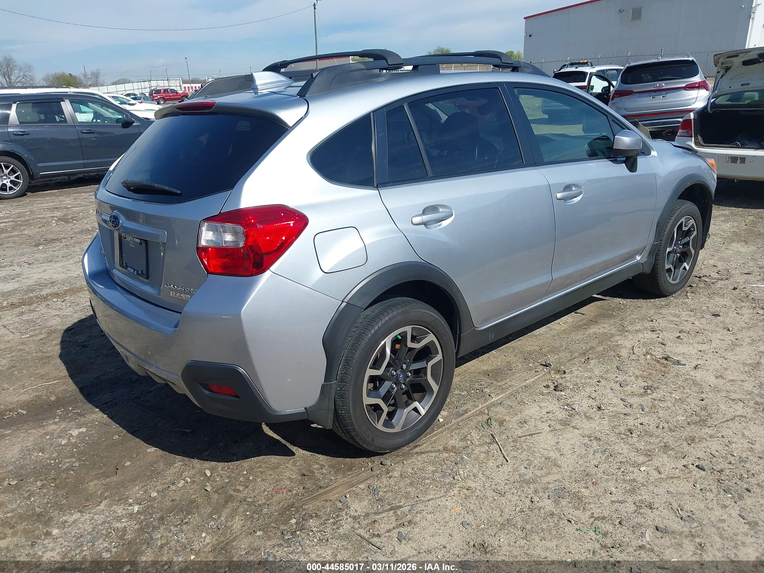 SUBARU CROSSTREK image 4