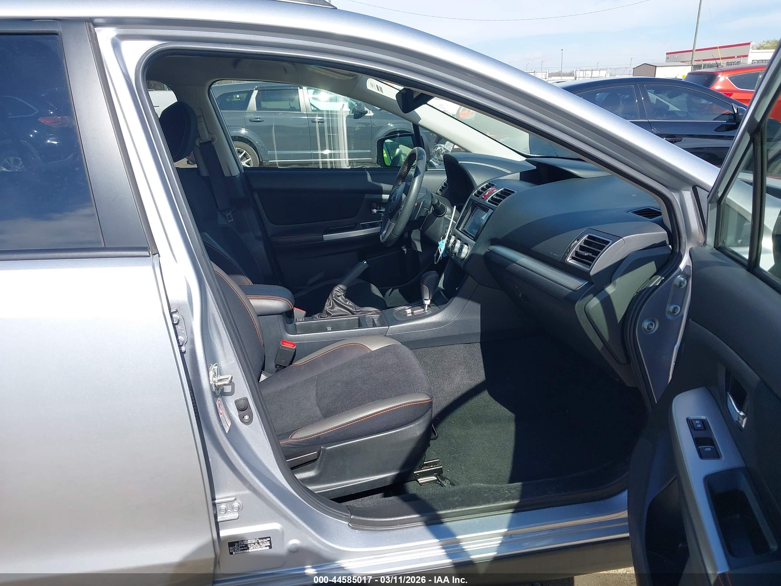 SUBARU CROSSTREK image 5