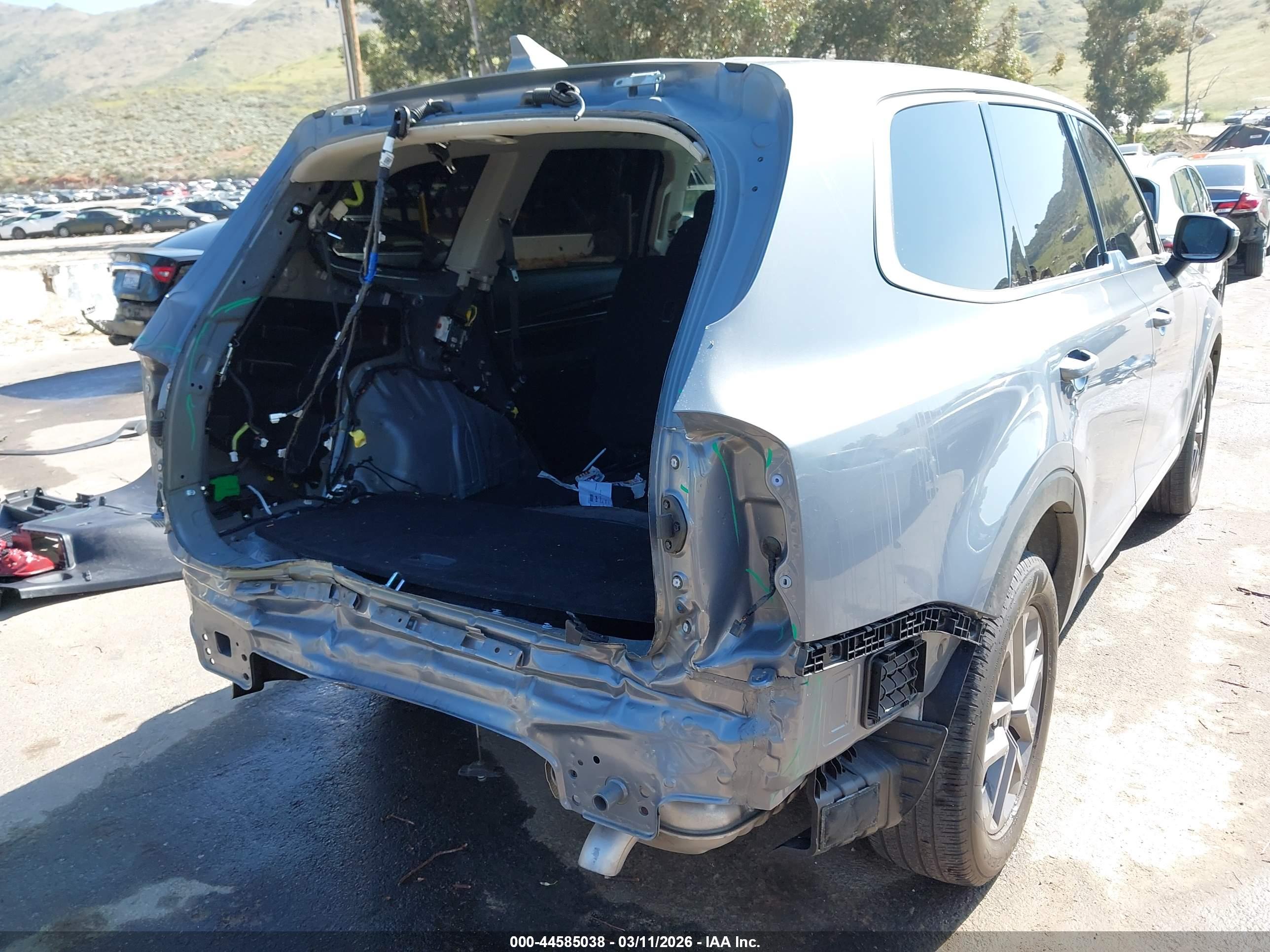 KIA TELLURIDE image 6