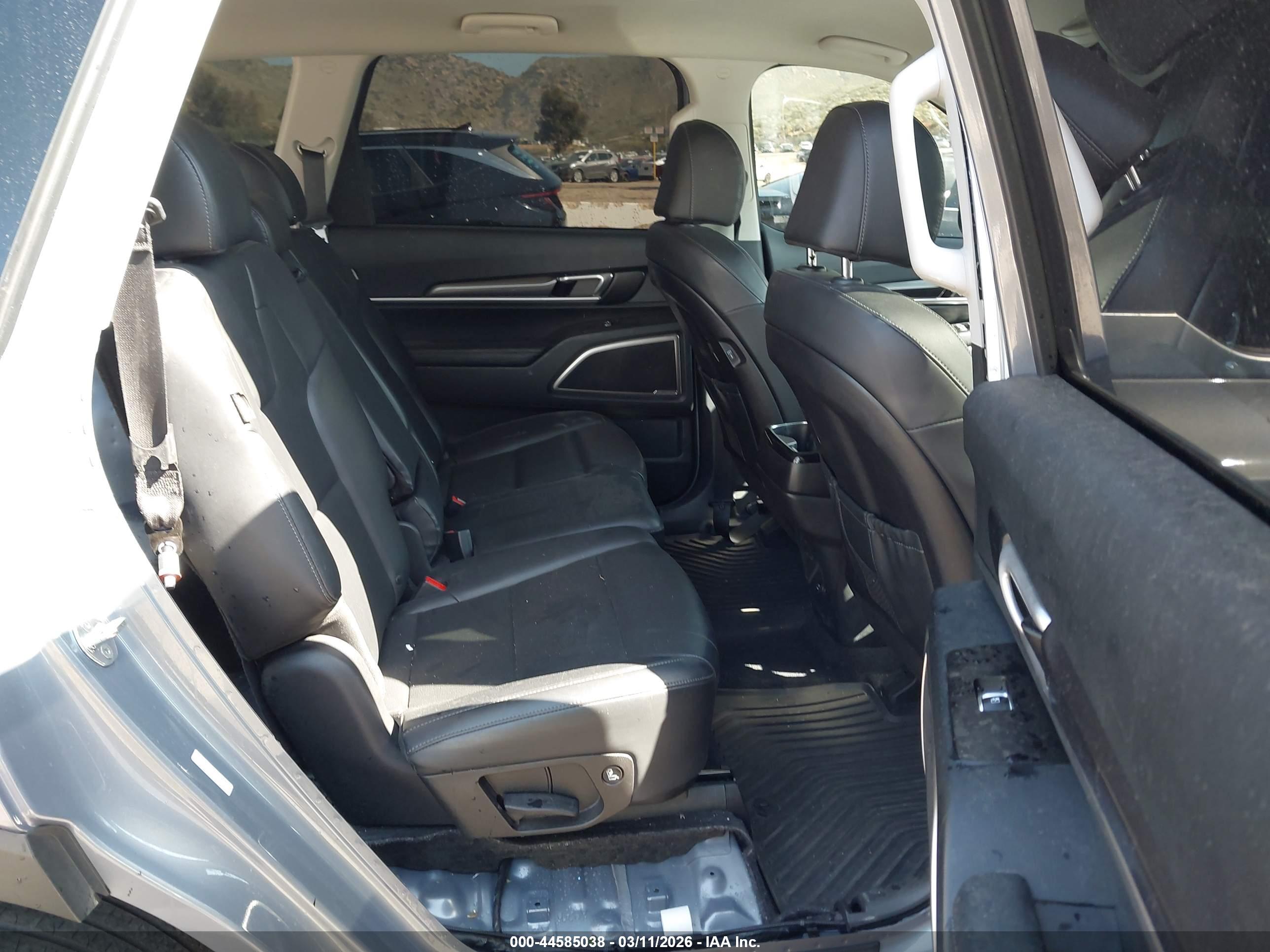 KIA TELLURIDE image 8