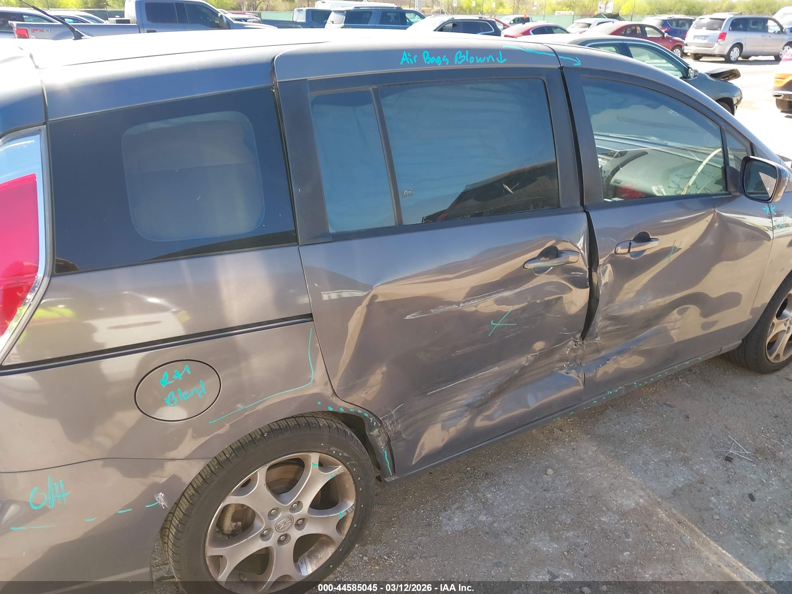 MAZDA MAZDA5 image 6