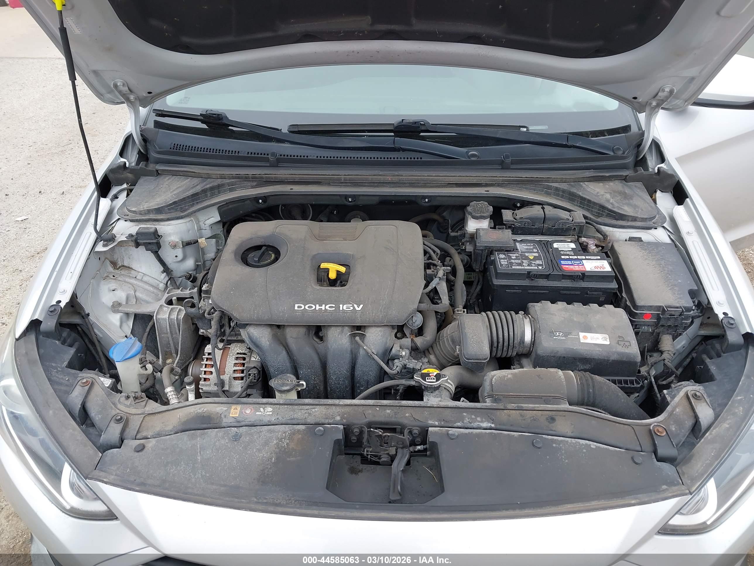 HYUNDAI ELANTRA image 10