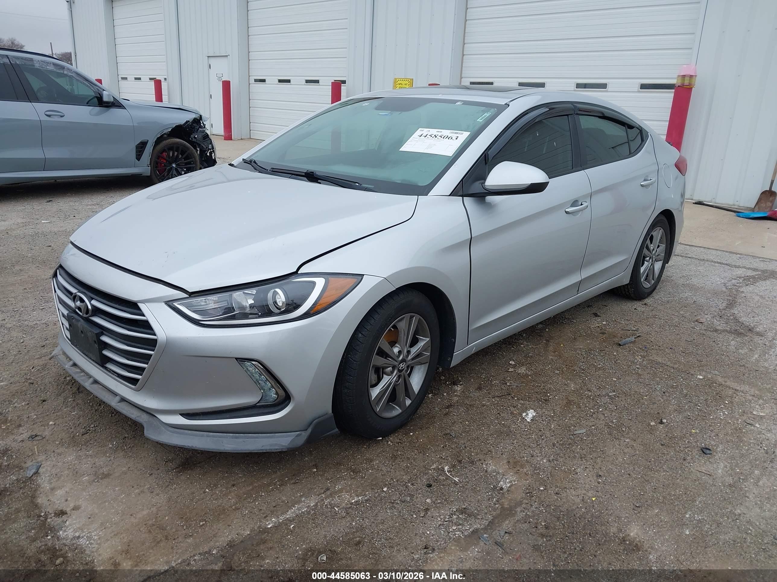 HYUNDAI ELANTRA image 2