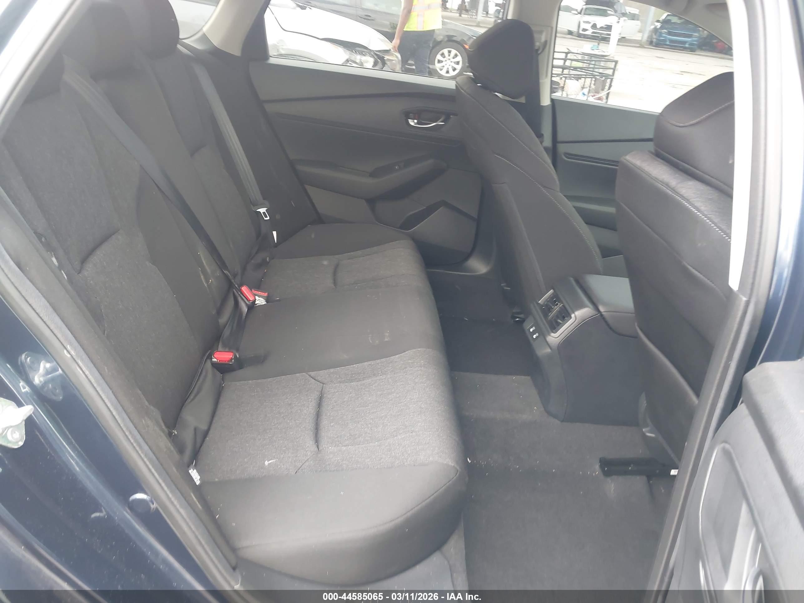 HONDA ACCORD image 8