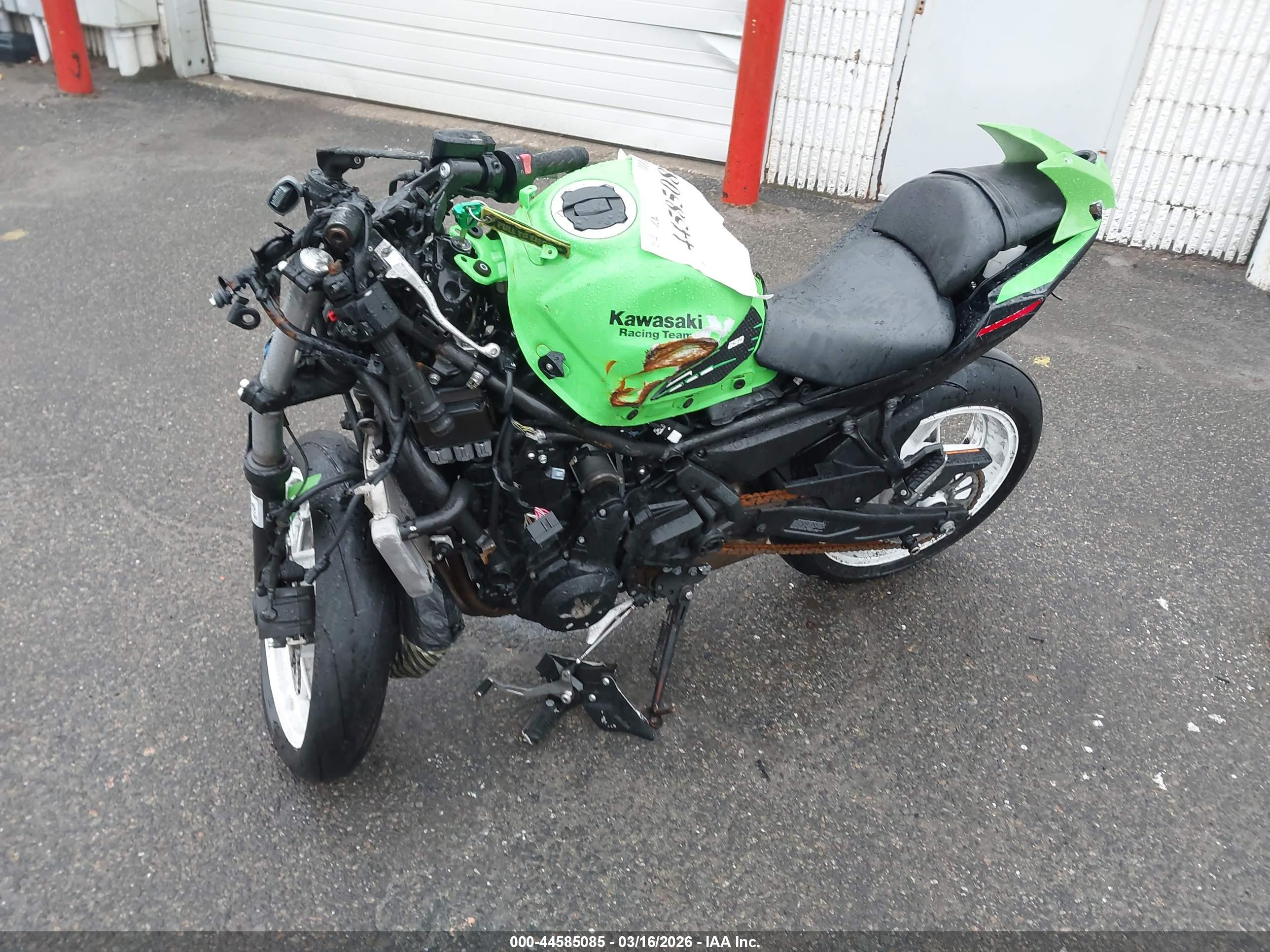 KAWASAKI EX650 image 9