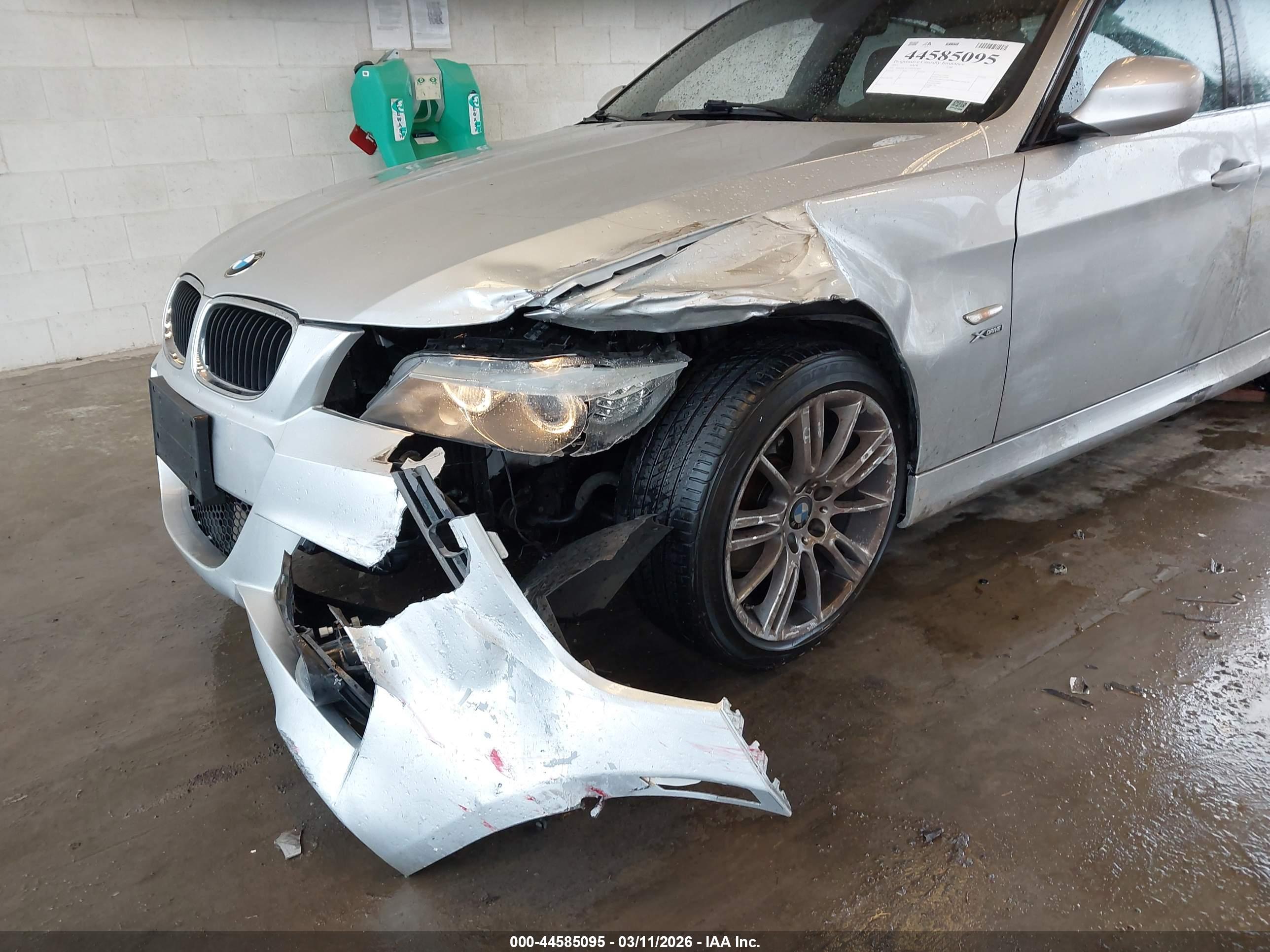 BMW 328I image 6