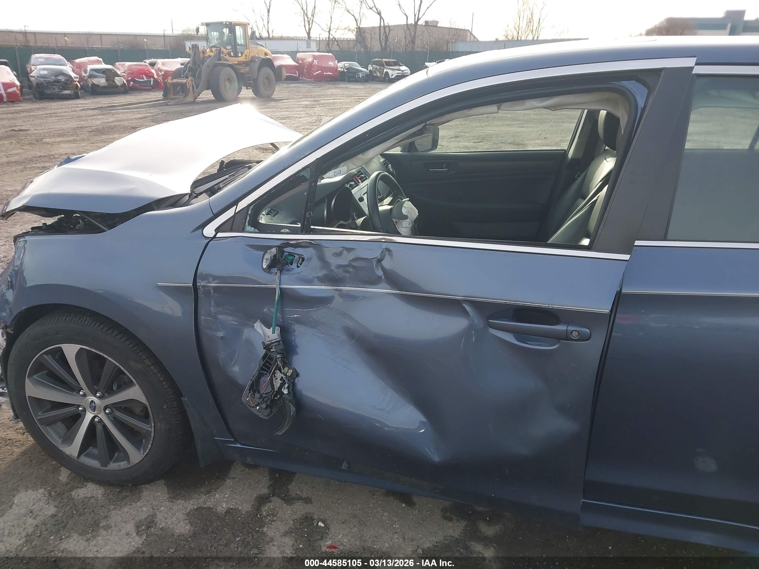 SUBARU LEGACY image 6