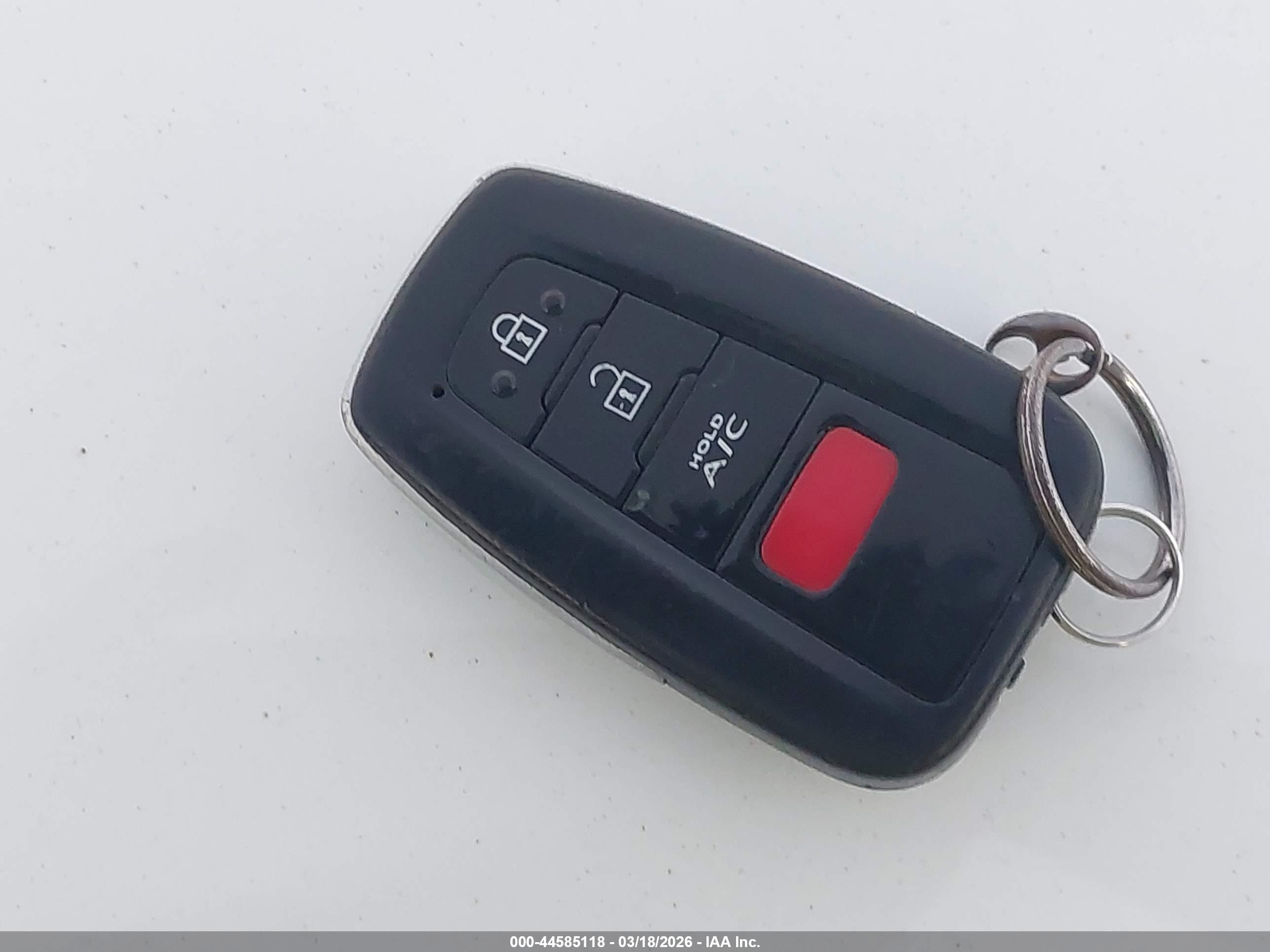 TOYOTA PRIUS image 11