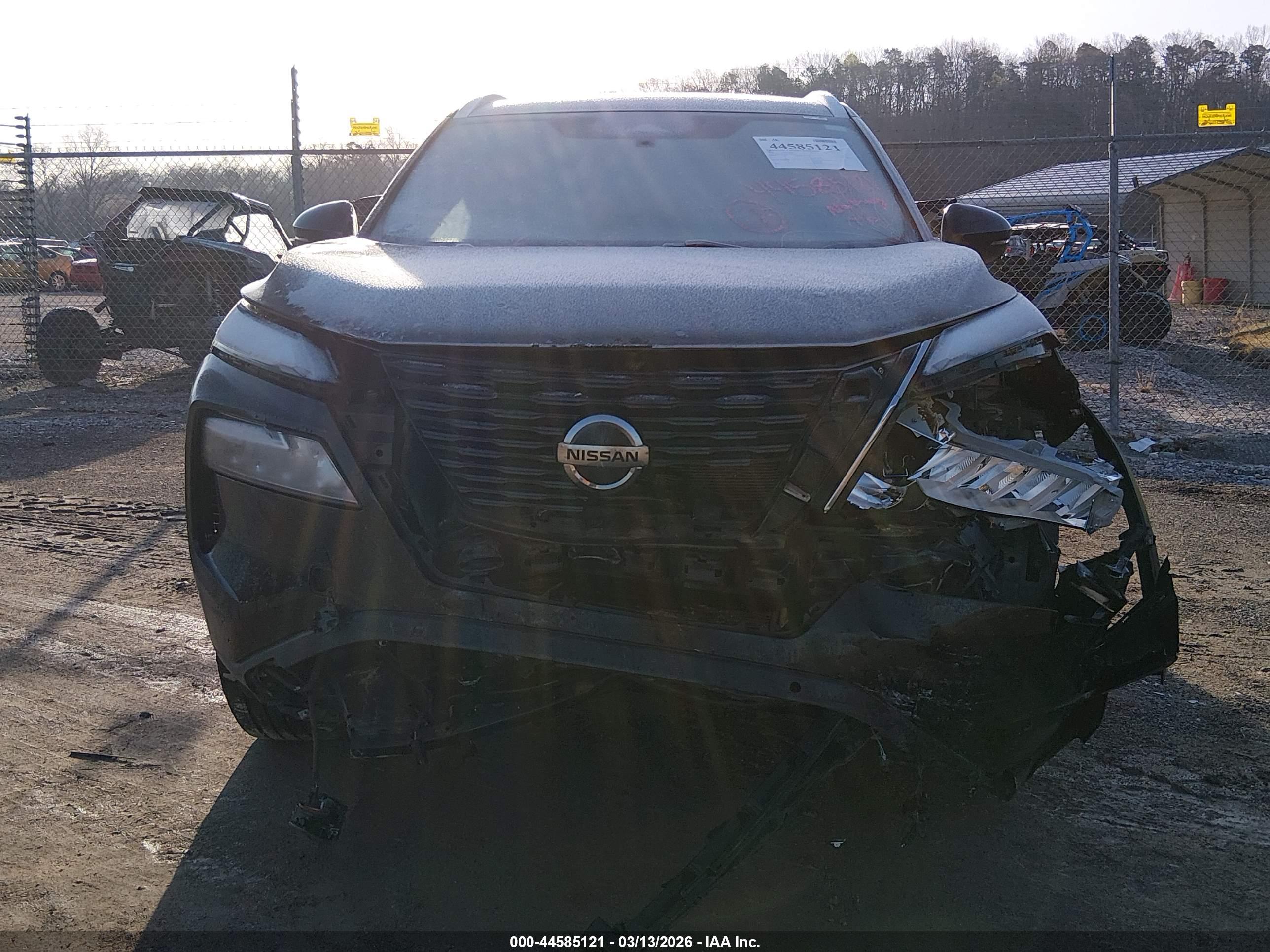 NISSAN ROGUE image 6