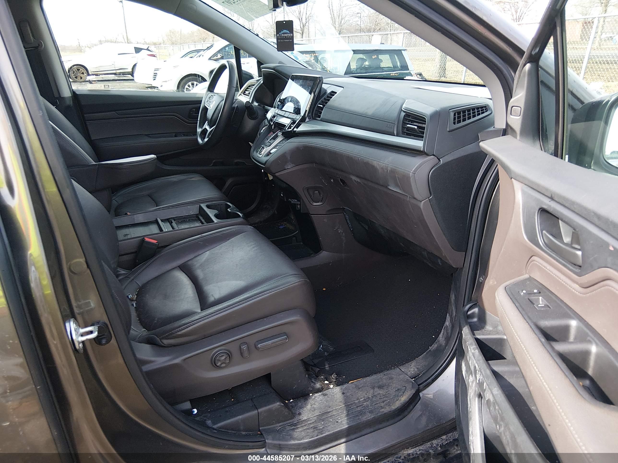 HONDA ODYSSEY image 5