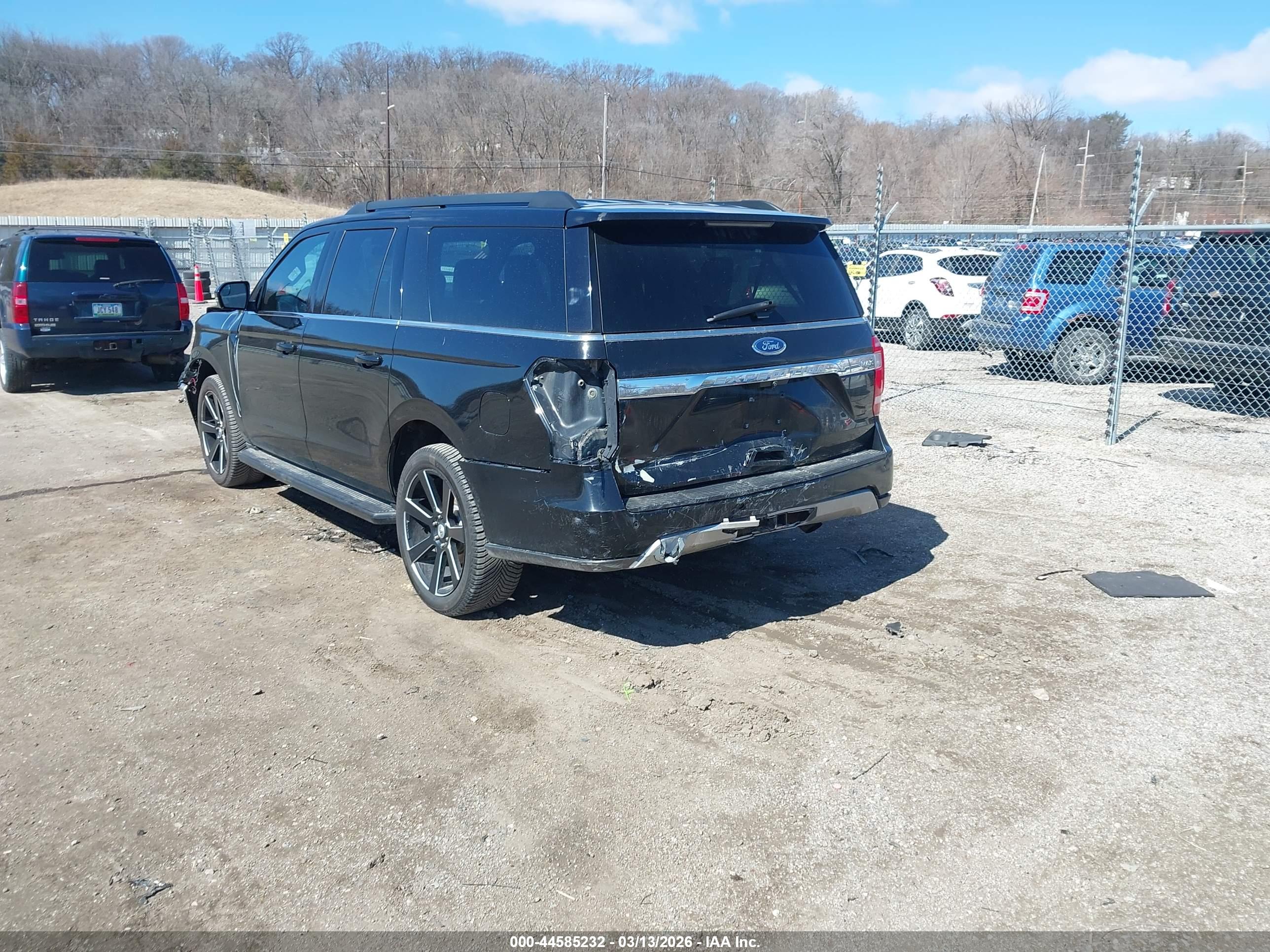 FORD EXPEDITION image 3