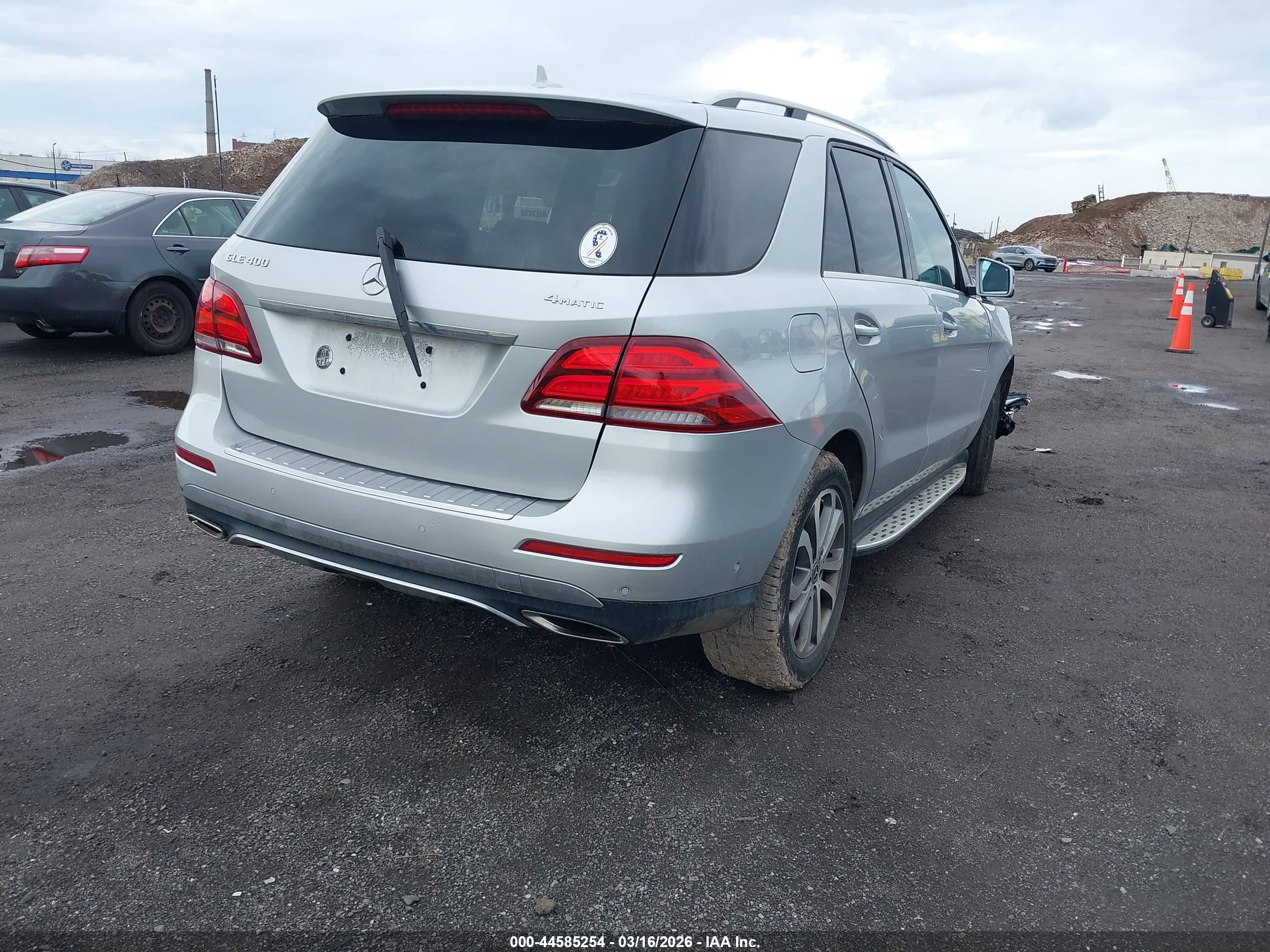 MERCEDES-BENZ GLE image 4