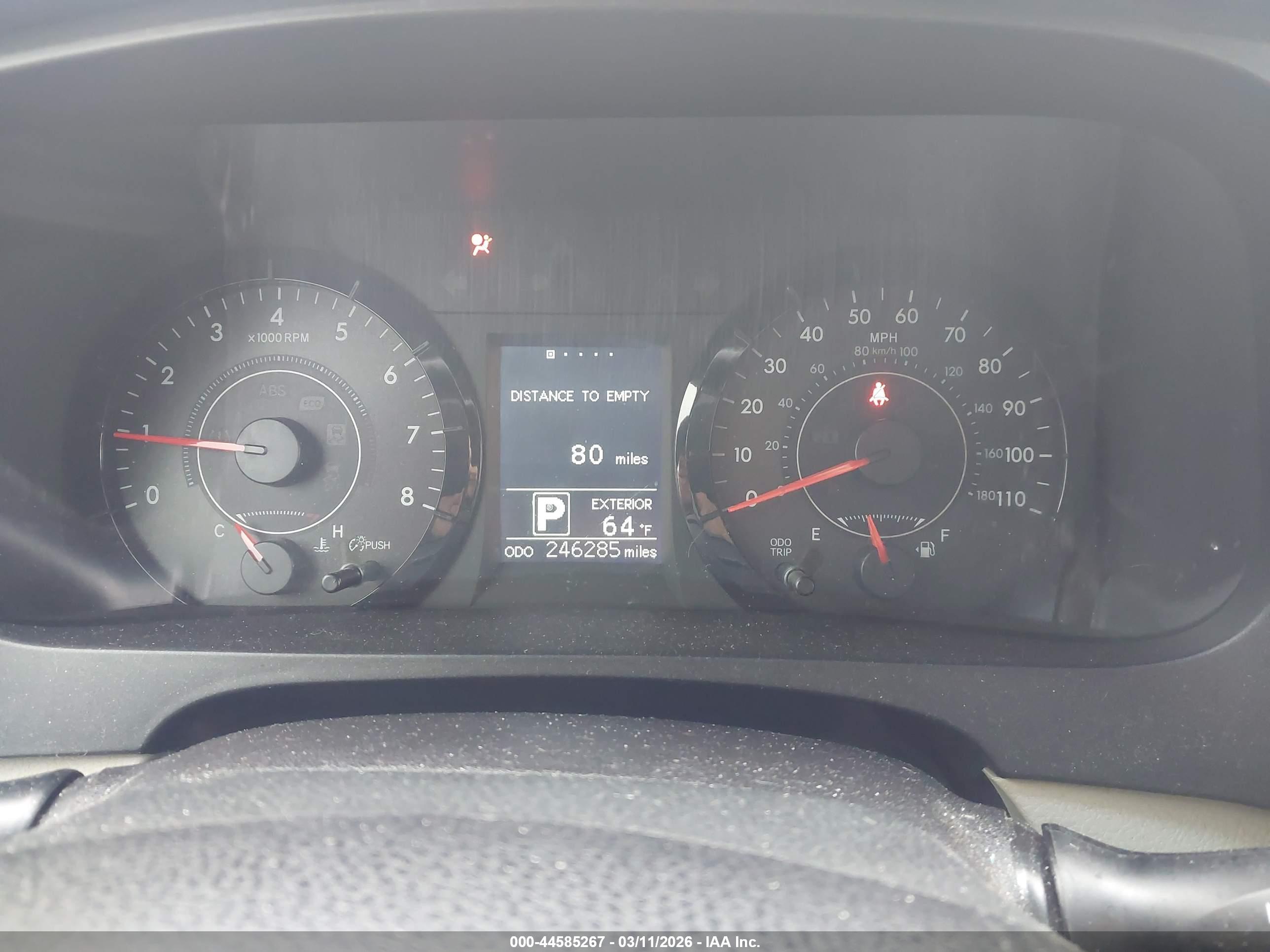 TOYOTA SIENNA image 7
