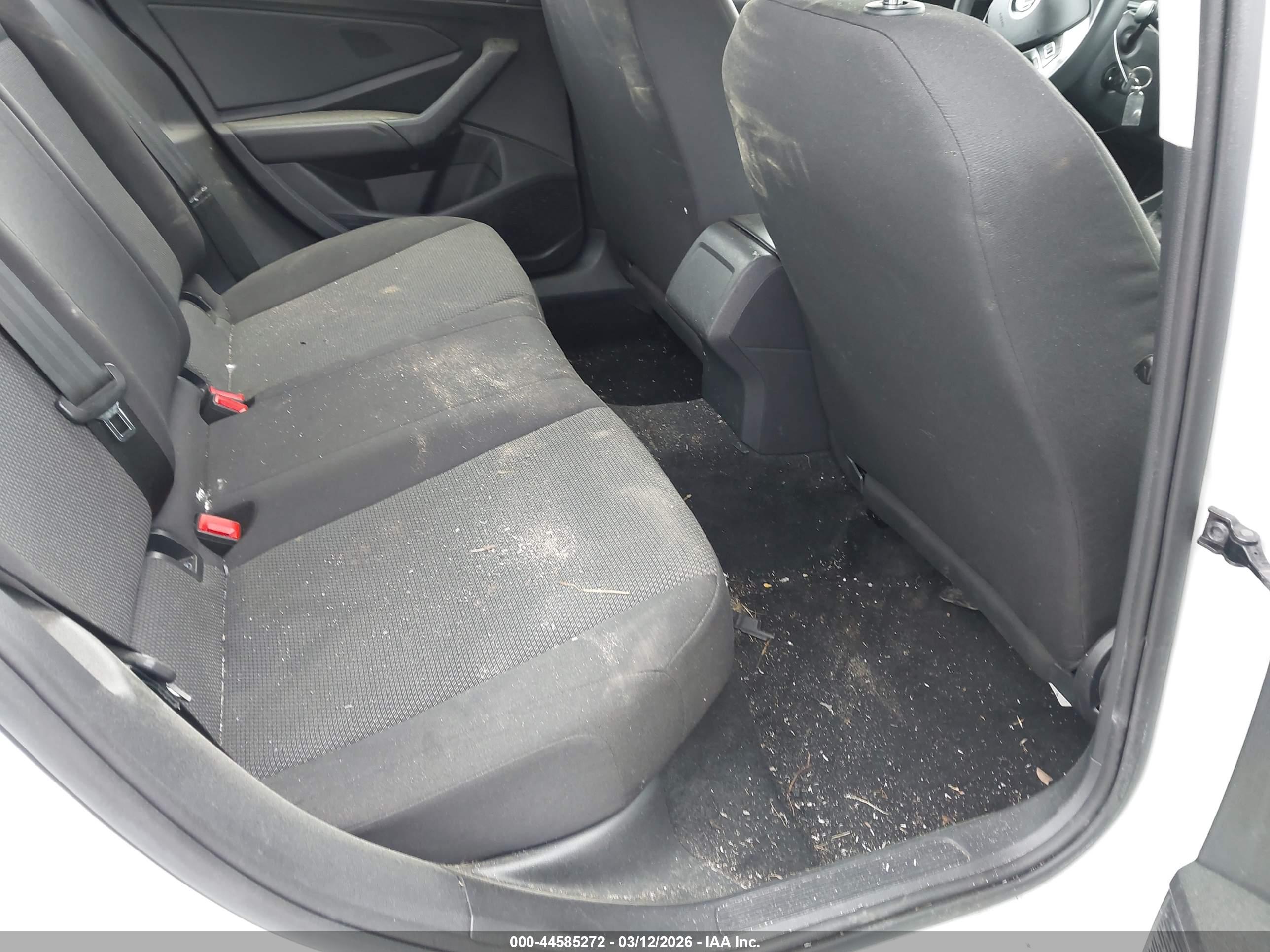 VOLKSWAGEN JETTA image 8
