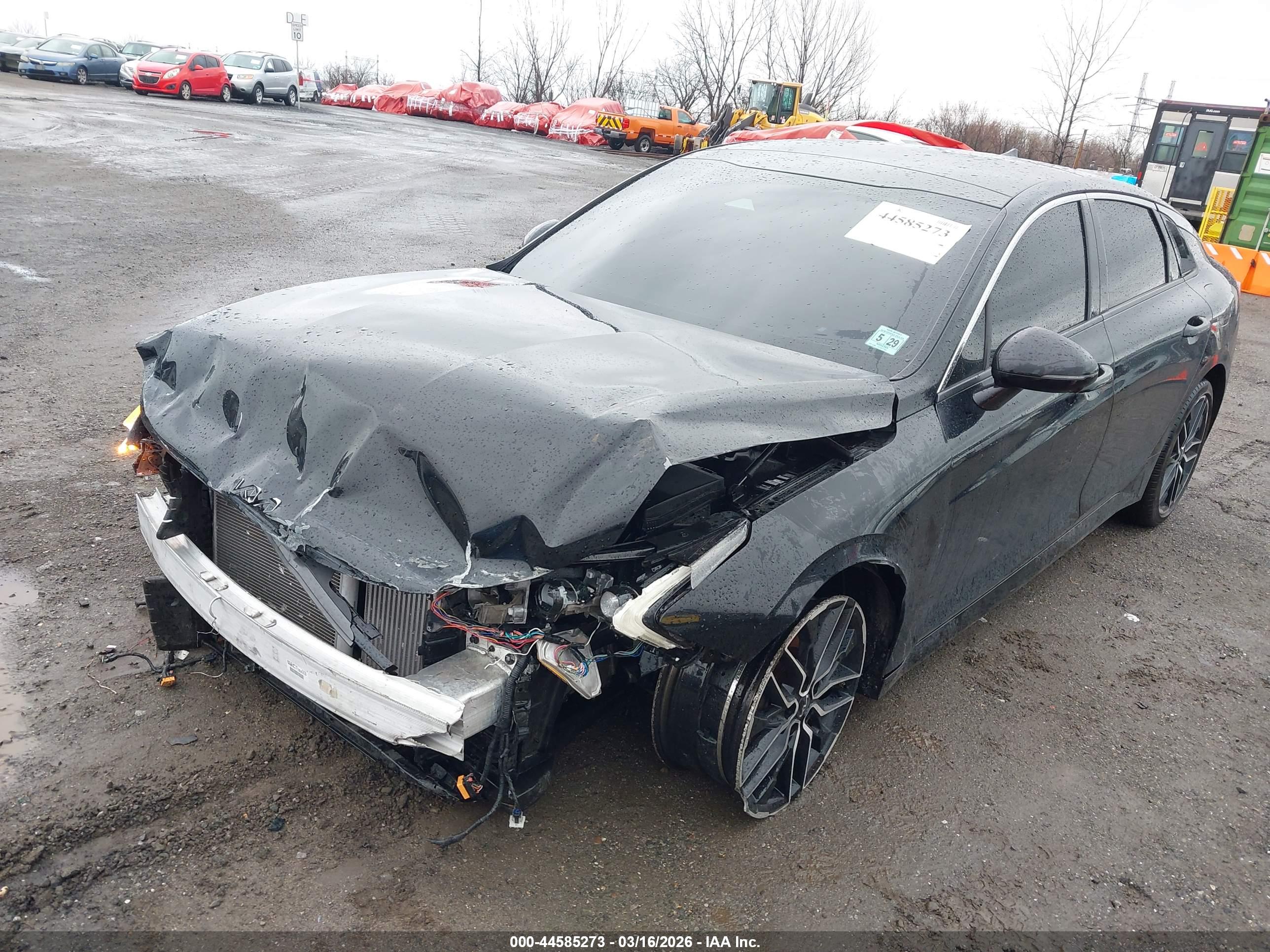 KIA K5 image 6