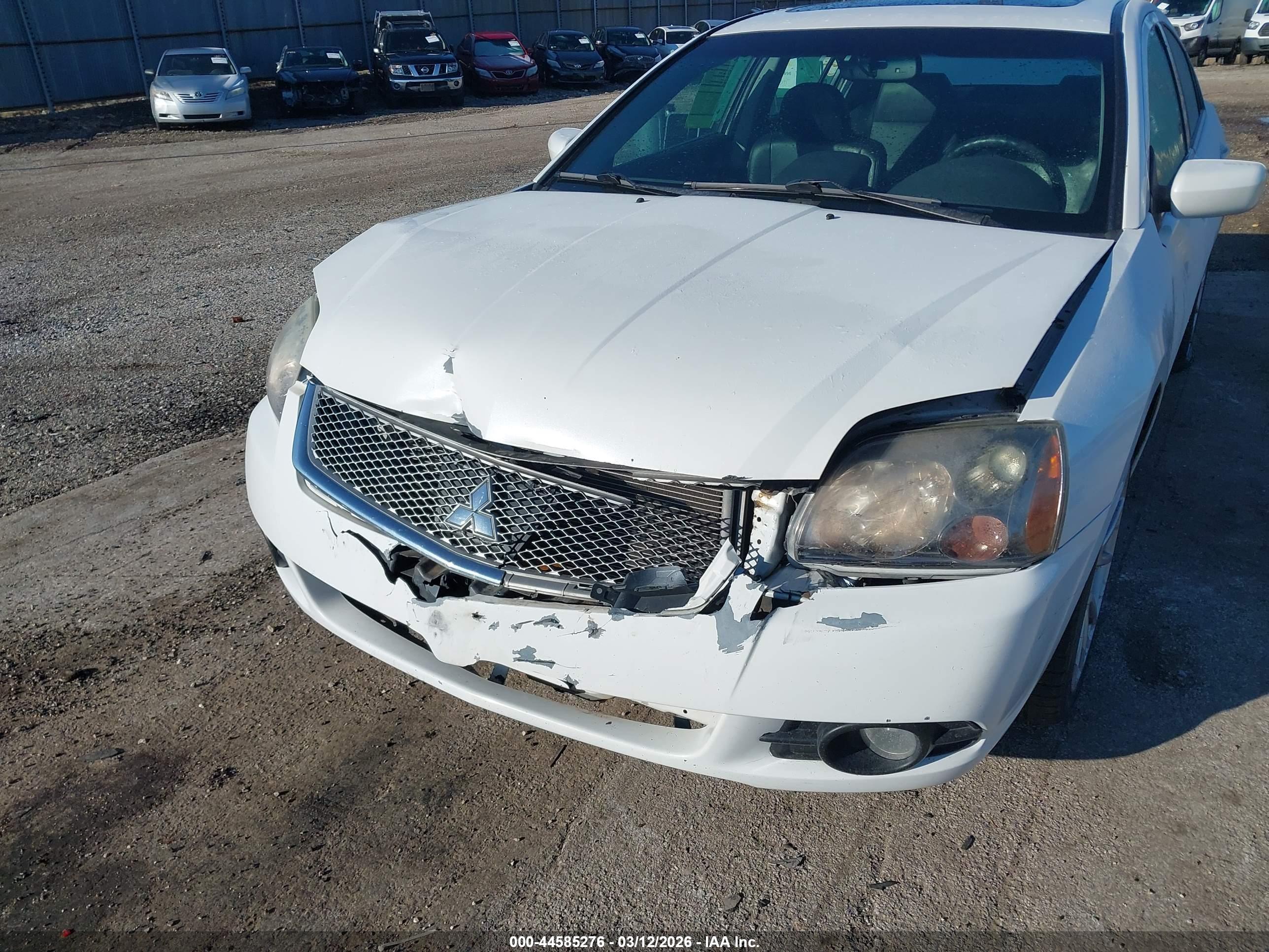 MITSUBISHI GALANT image 6