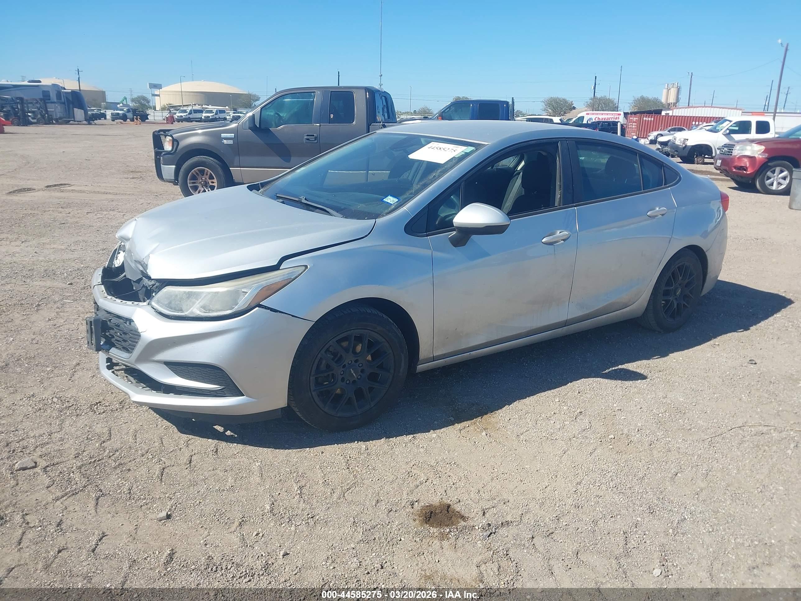 CHEVROLET CRUZE image 2
