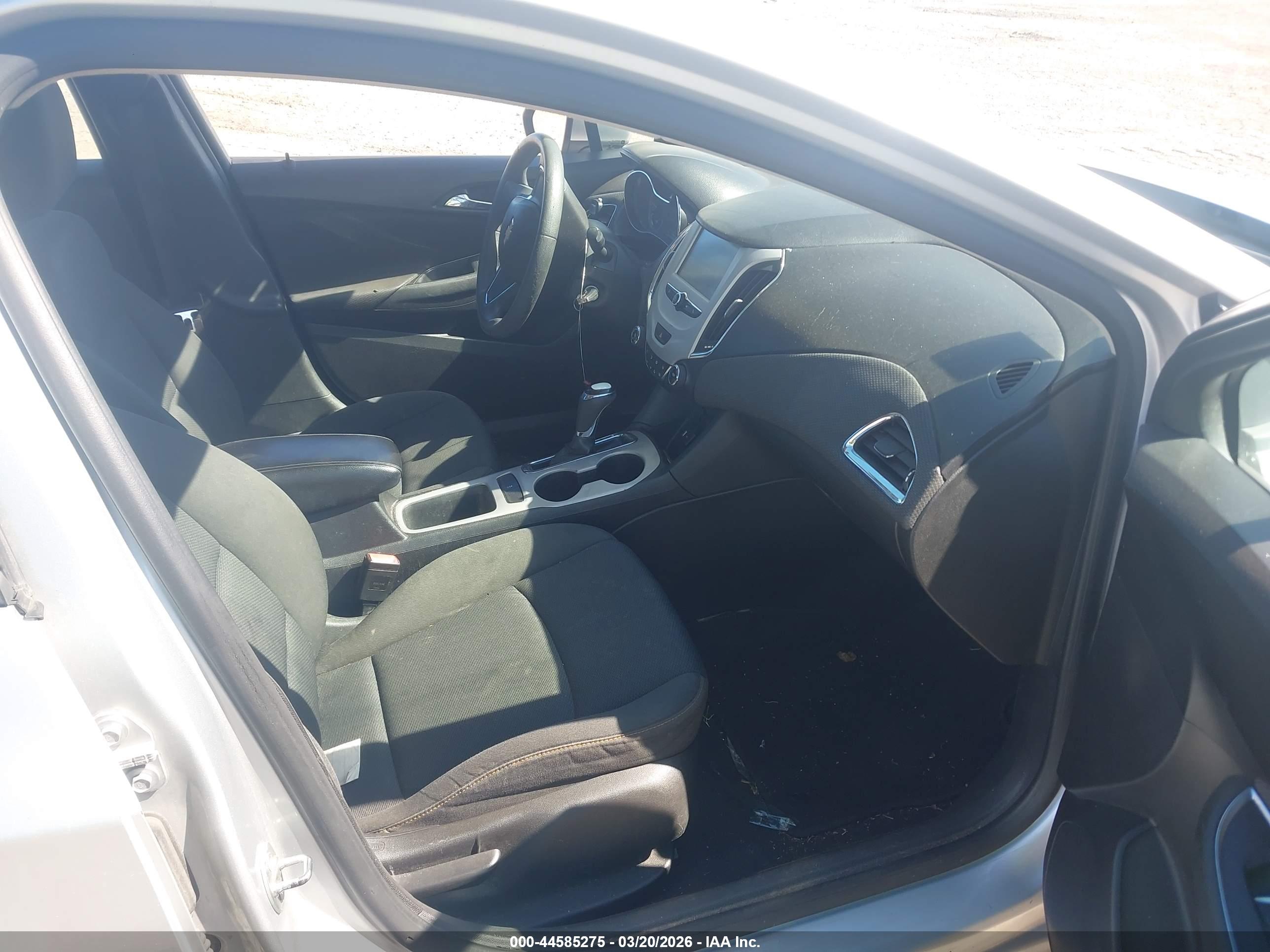 CHEVROLET CRUZE image 5