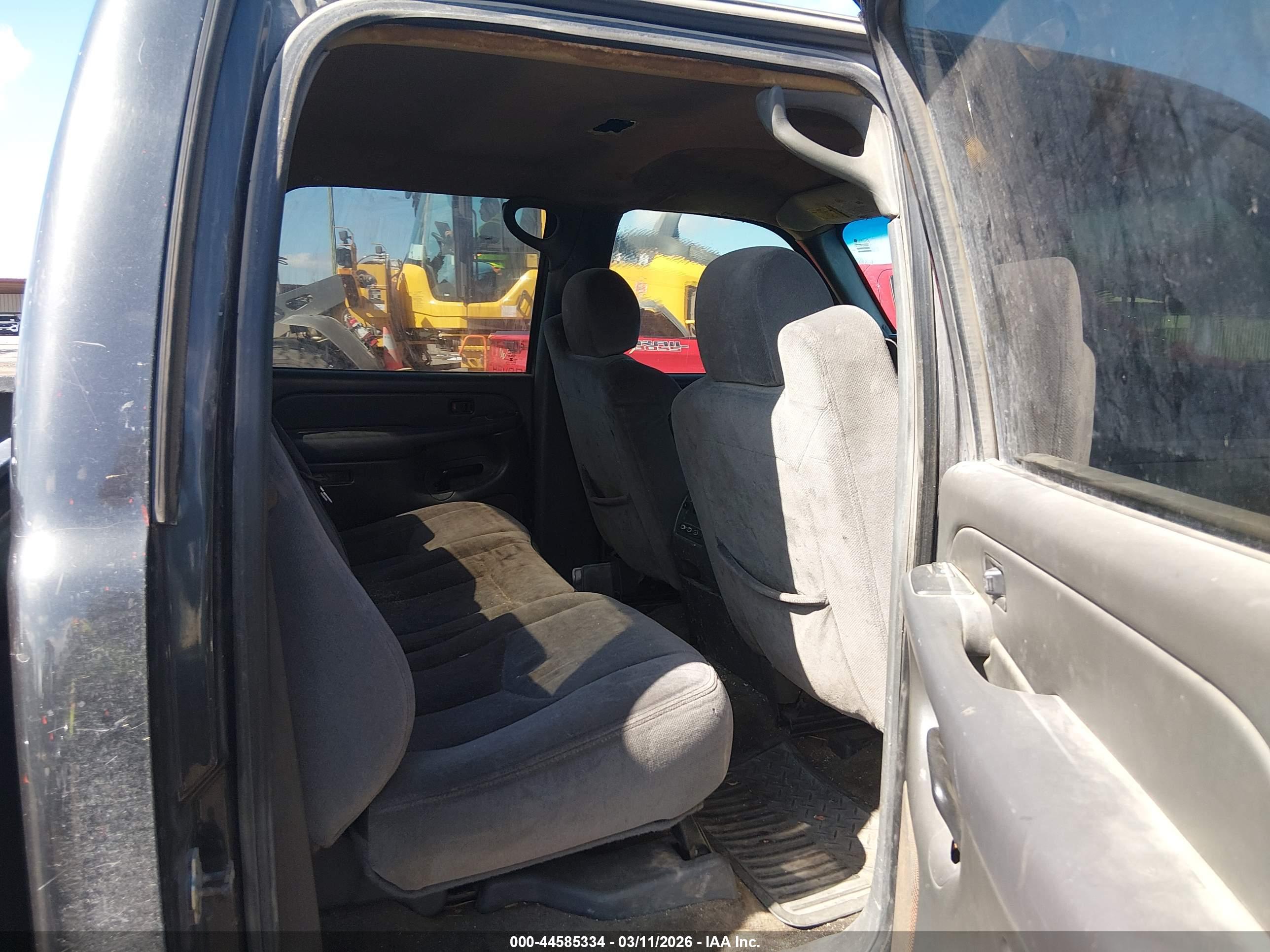 GMC SIERRA image 8