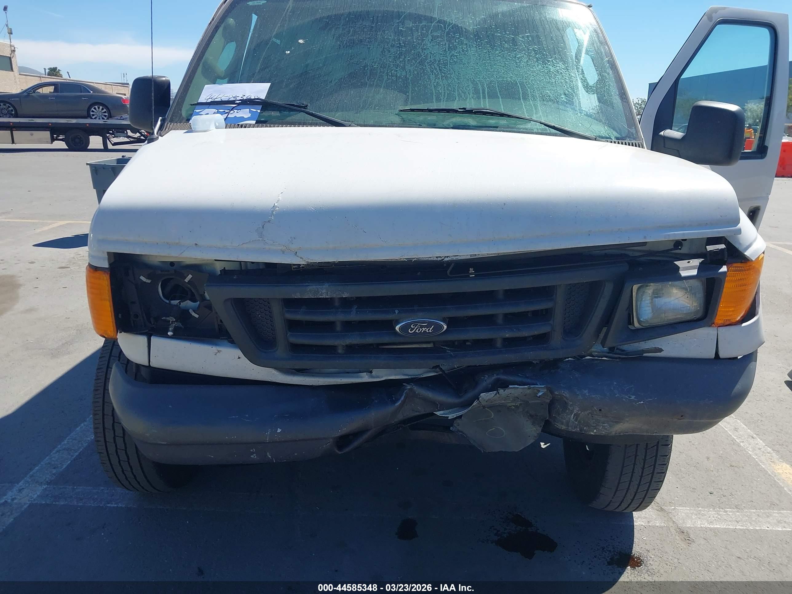 FORD E-250 image 10
