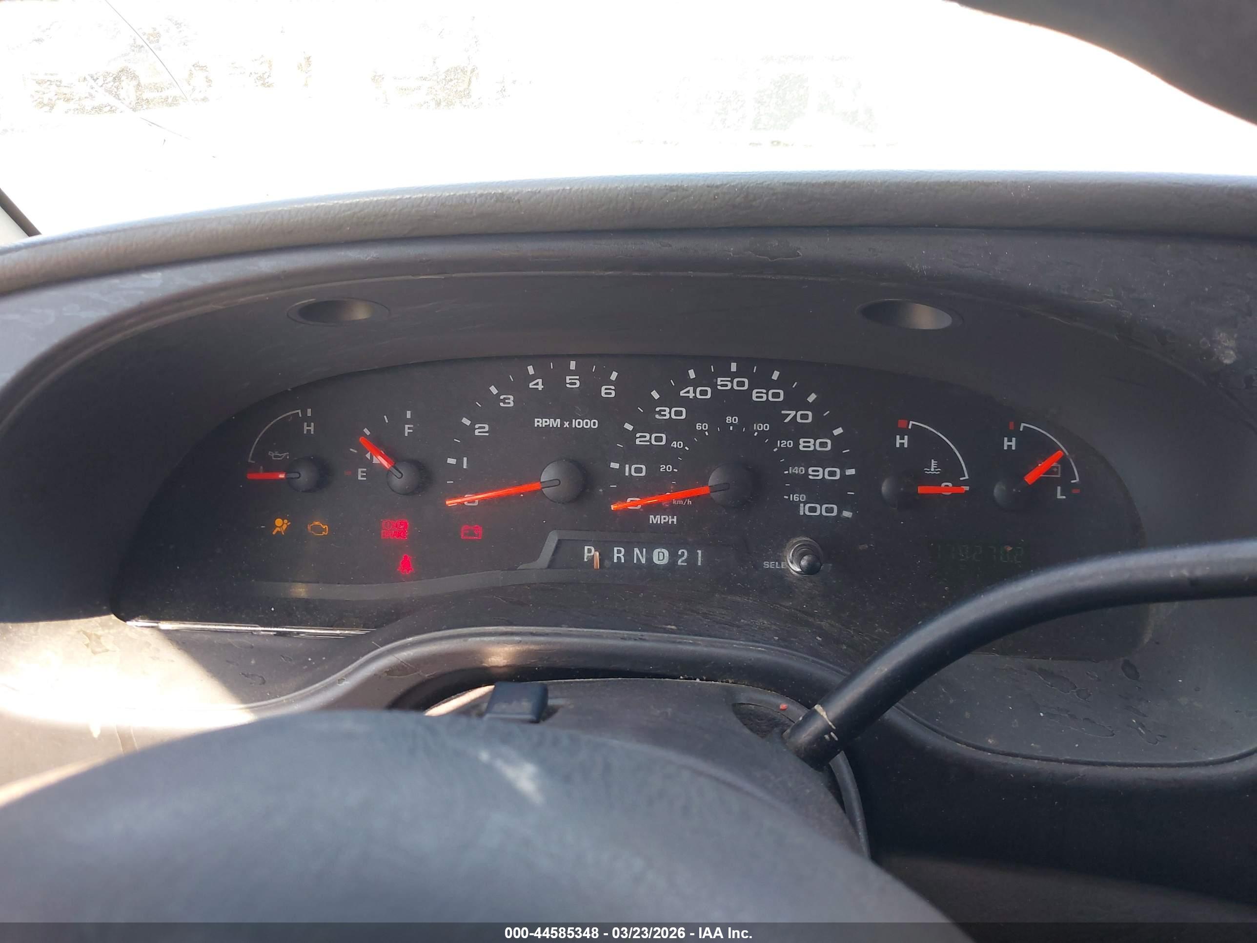 FORD E-250 image 7