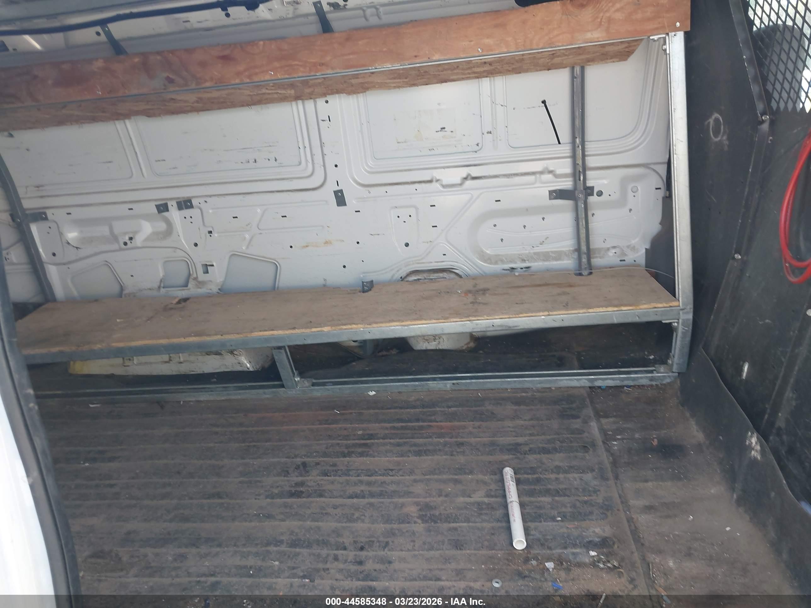 FORD E-250 image 8
