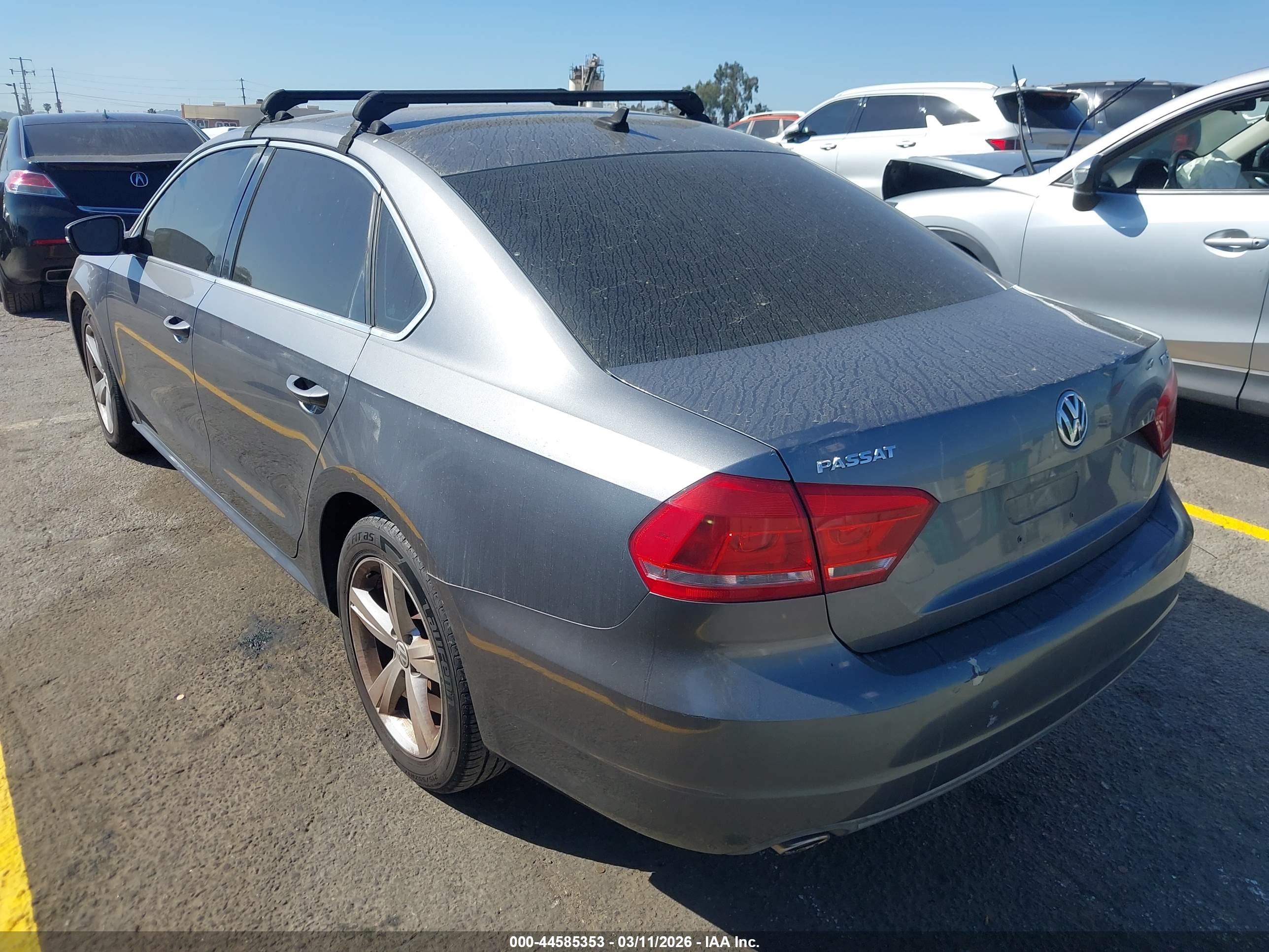 VOLKSWAGEN PASSAT image 3