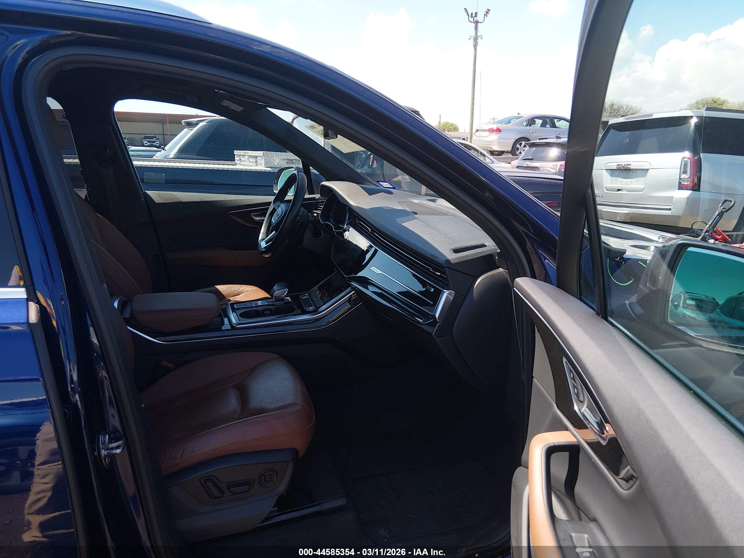AUDI Q7 image 5