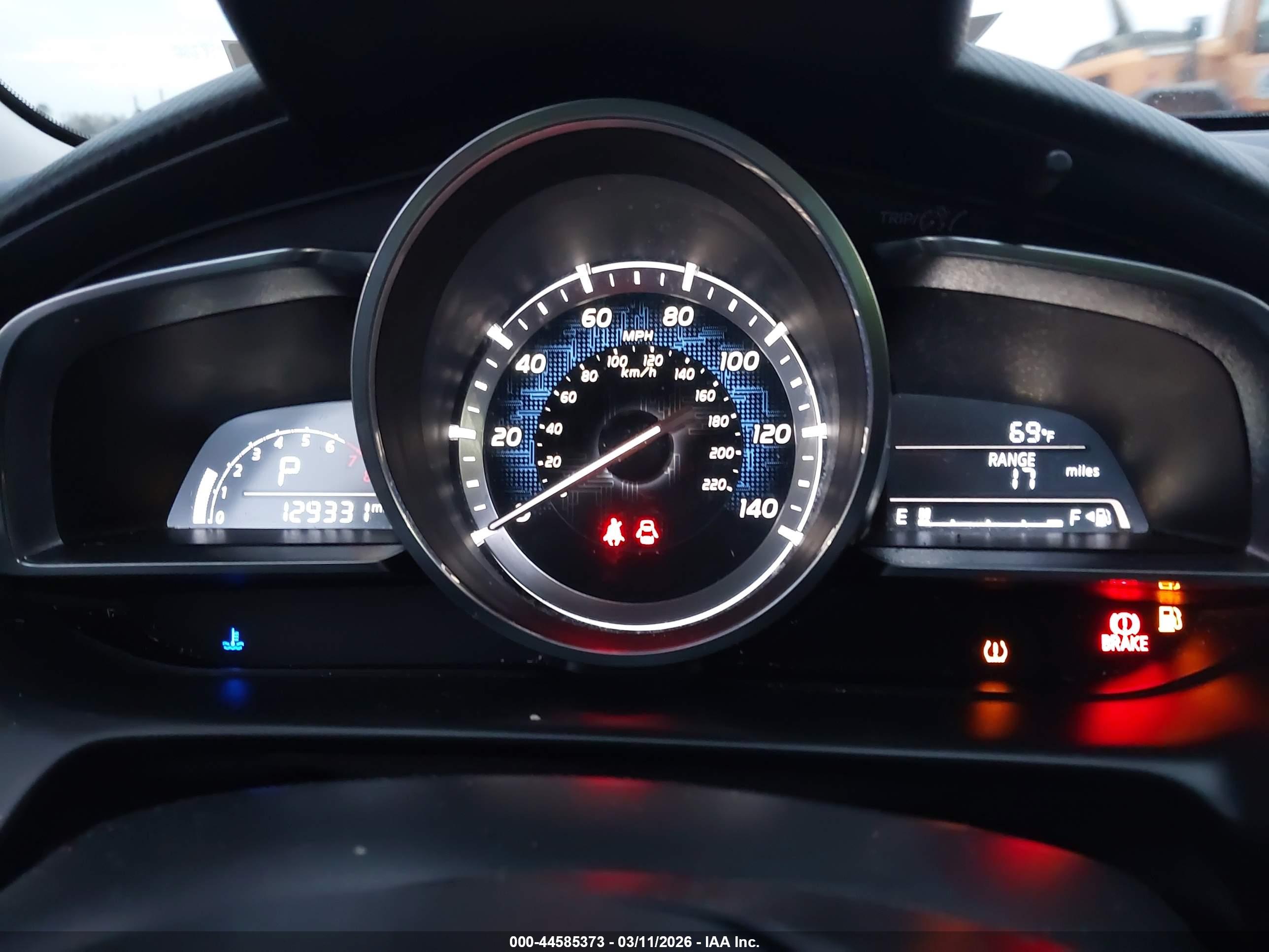 TOYOTA YARIS image 7