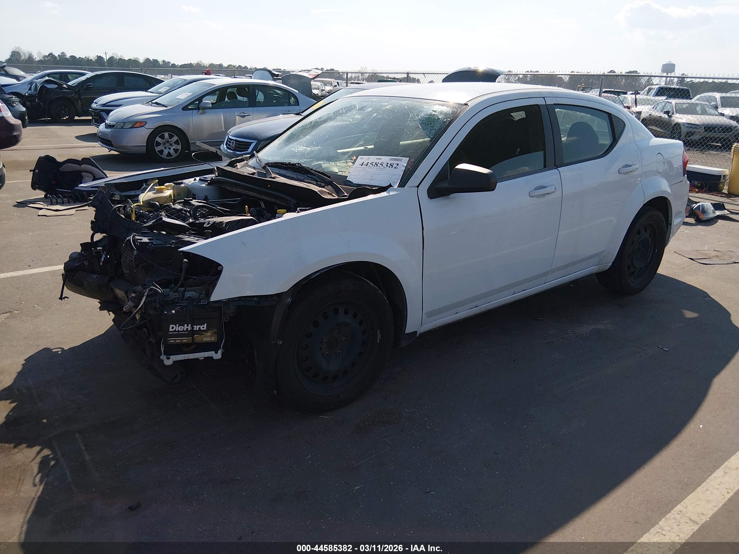 DODGE AVENGER image 2