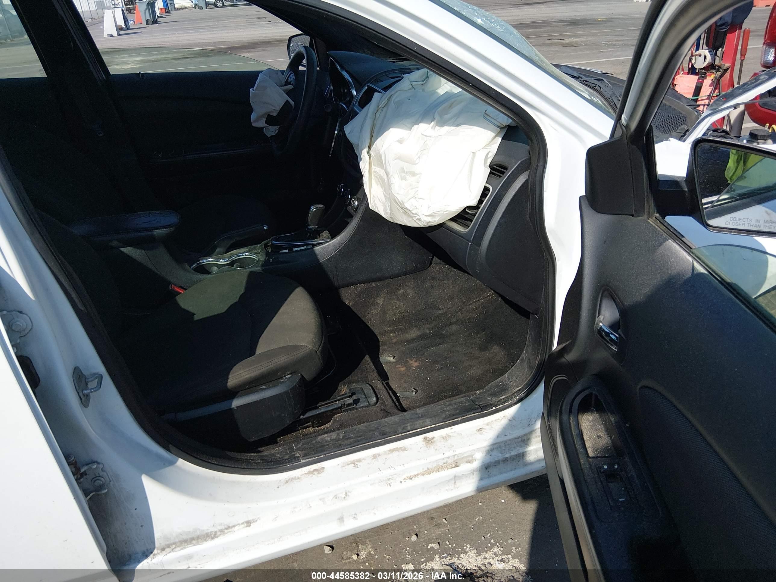 DODGE AVENGER image 5